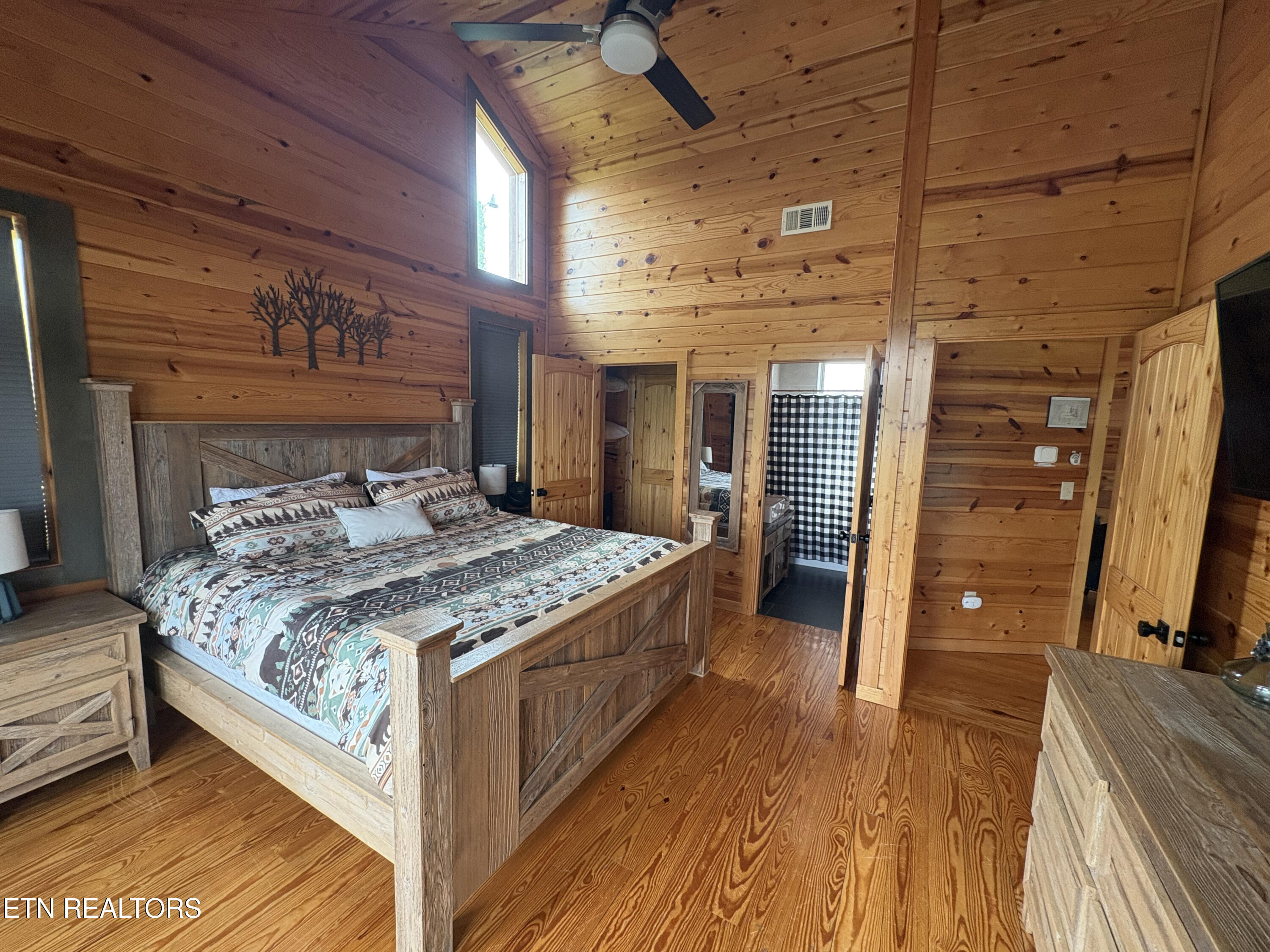 Gatlinburg TN 37738