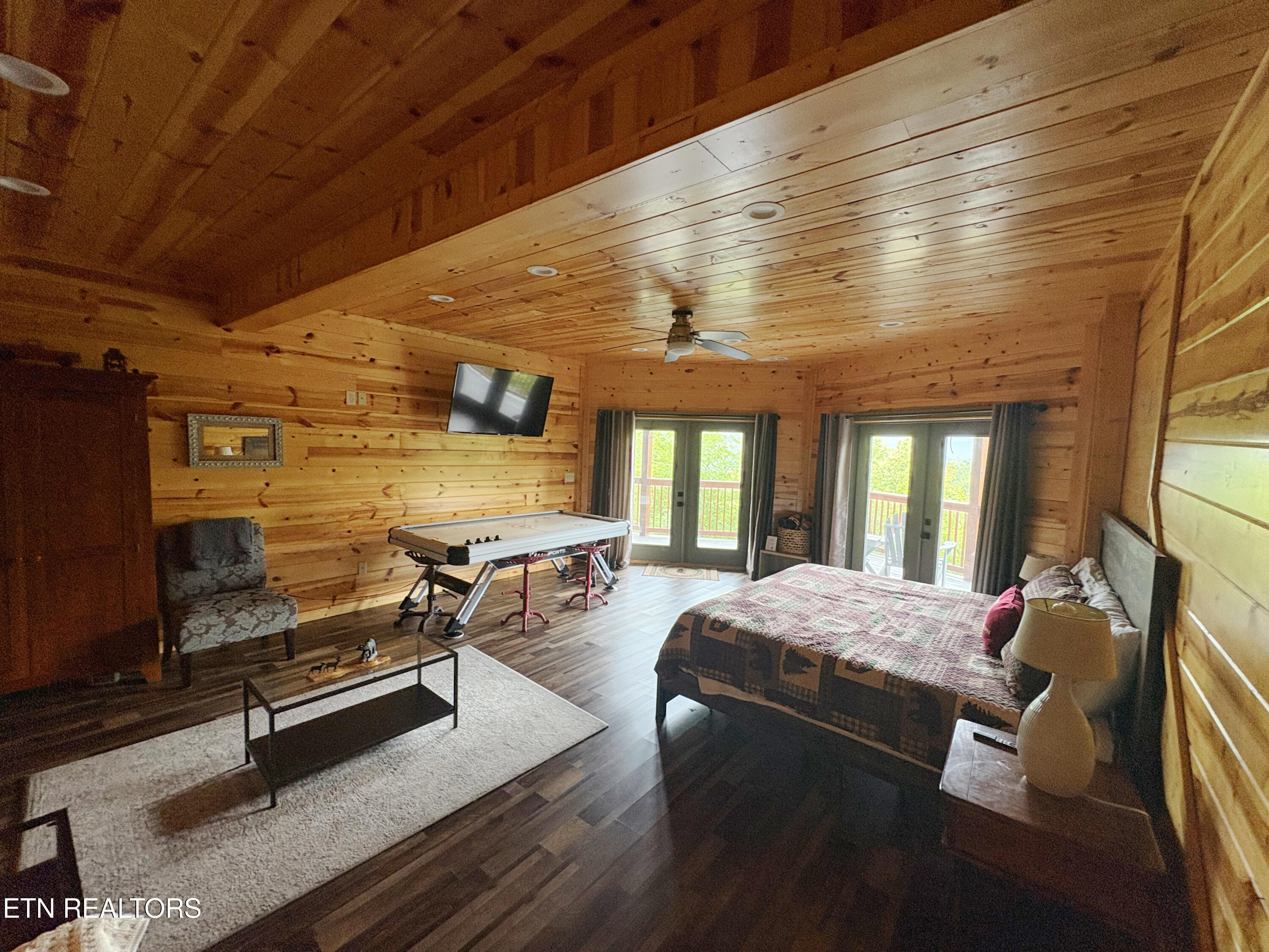 Gatlinburg TN 37738