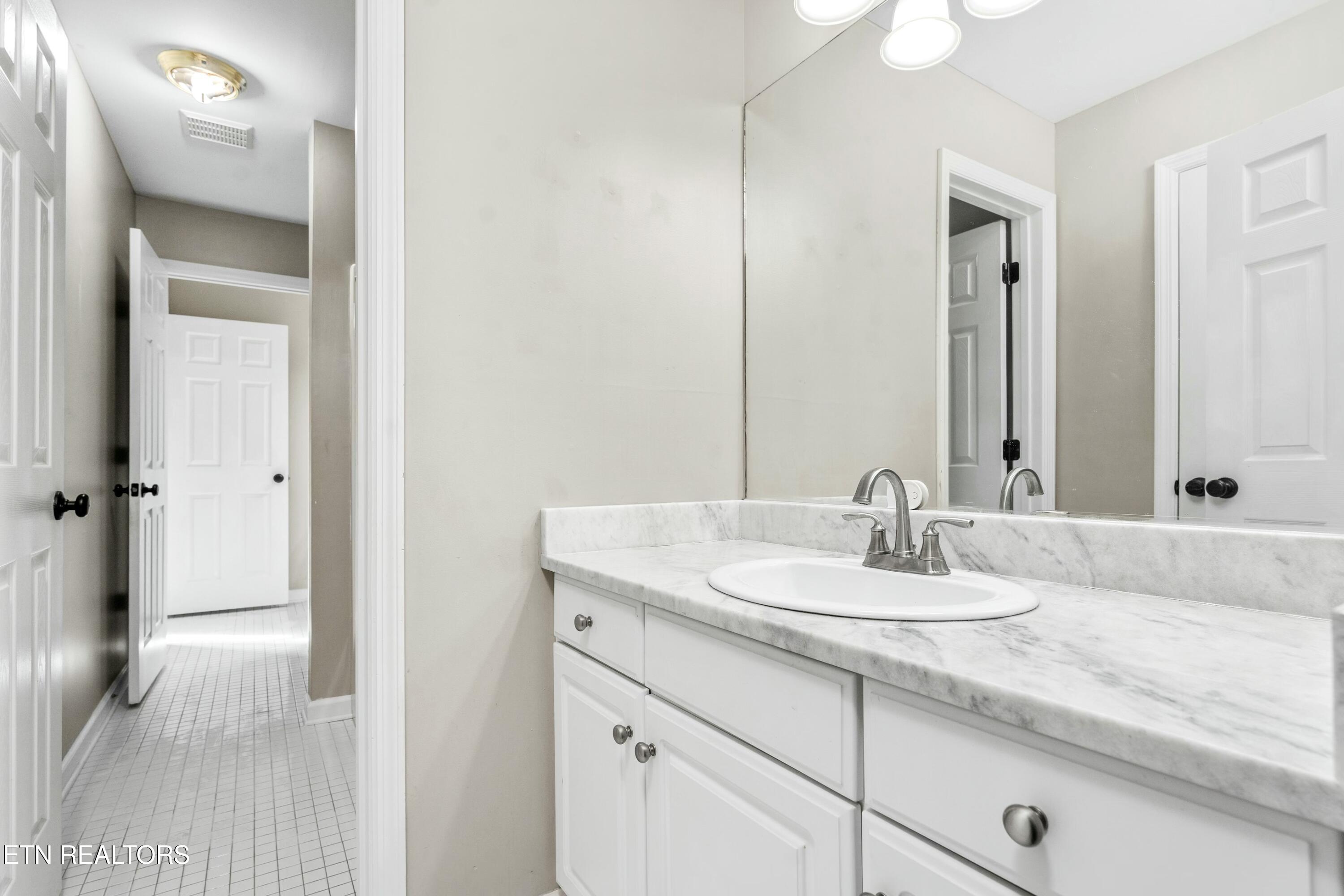 2413 Caravel Lane Knoxville TN 37922