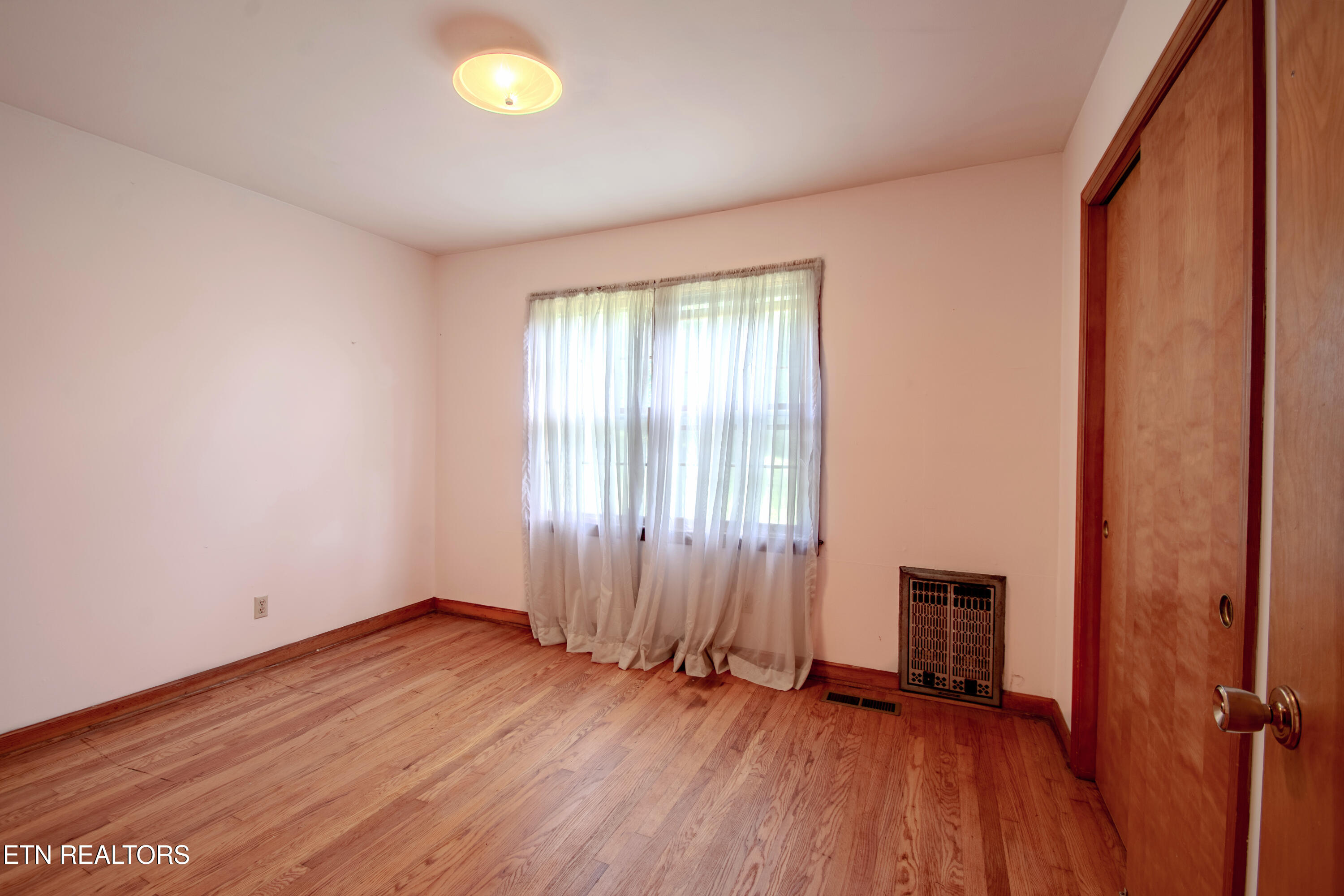 2504 Pleasant View Road Knoxville TN 37914