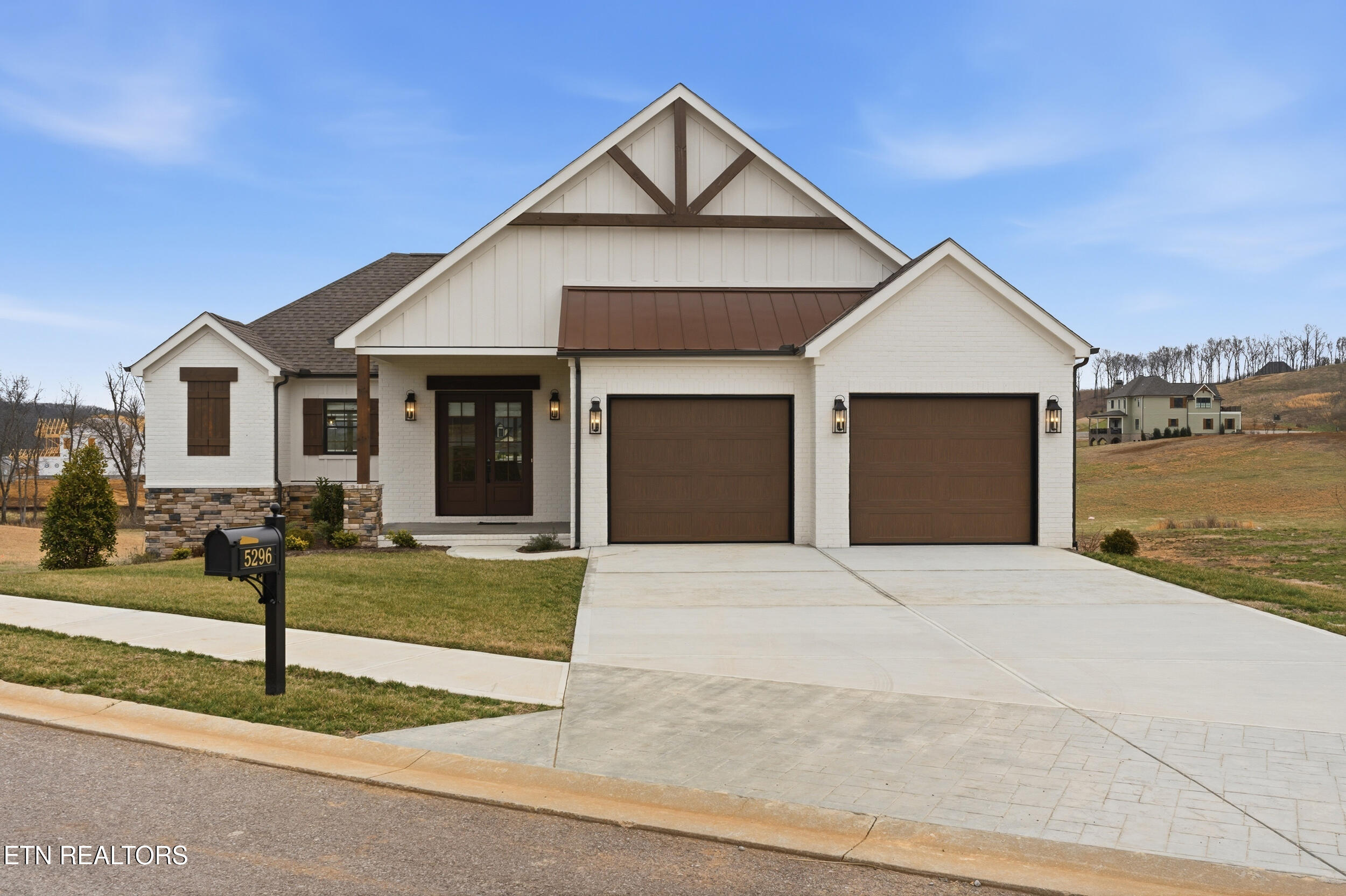 5296 Old Club Road Loudon TN 37774