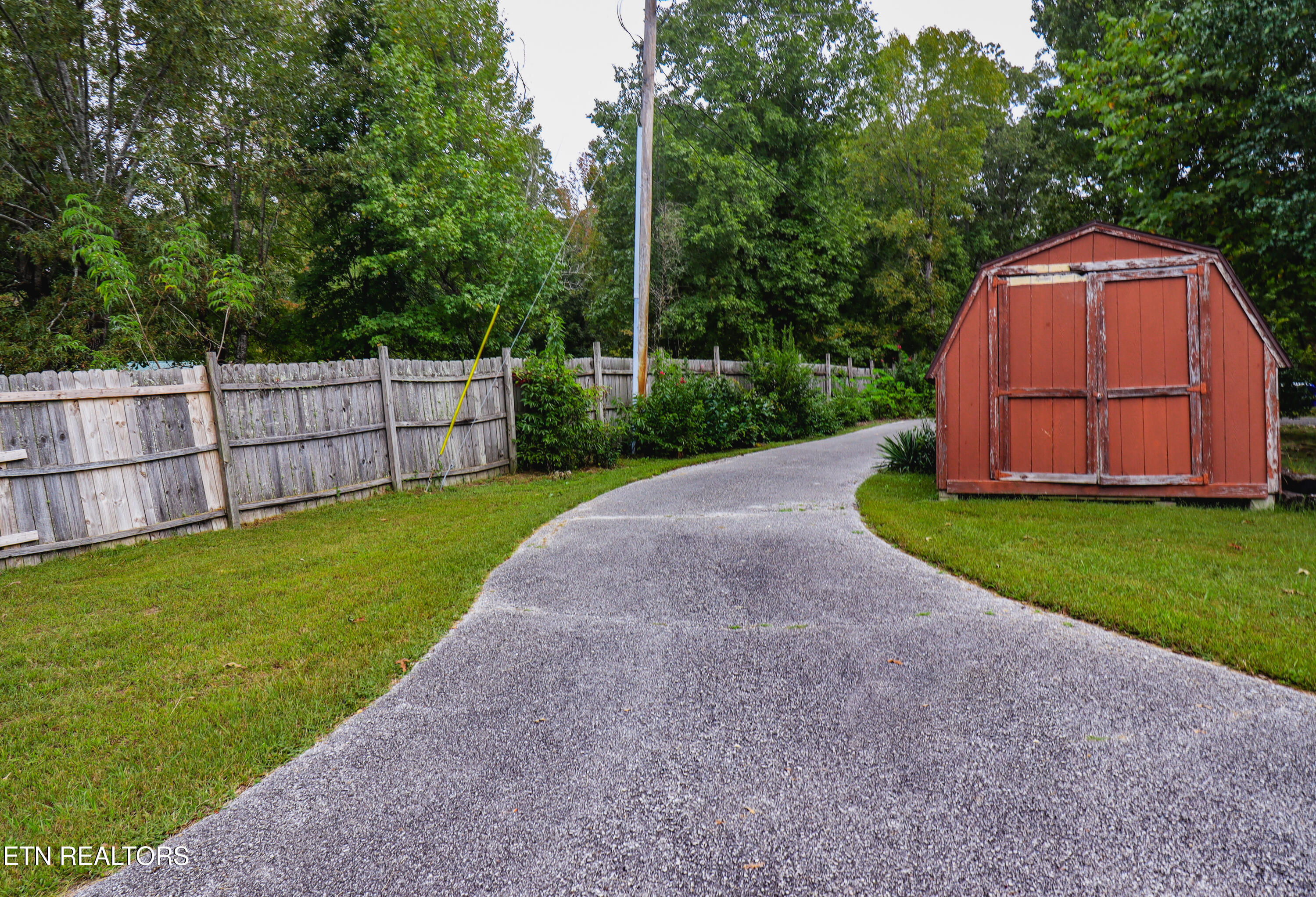 130 Hickory Lane Kingston TN 37763