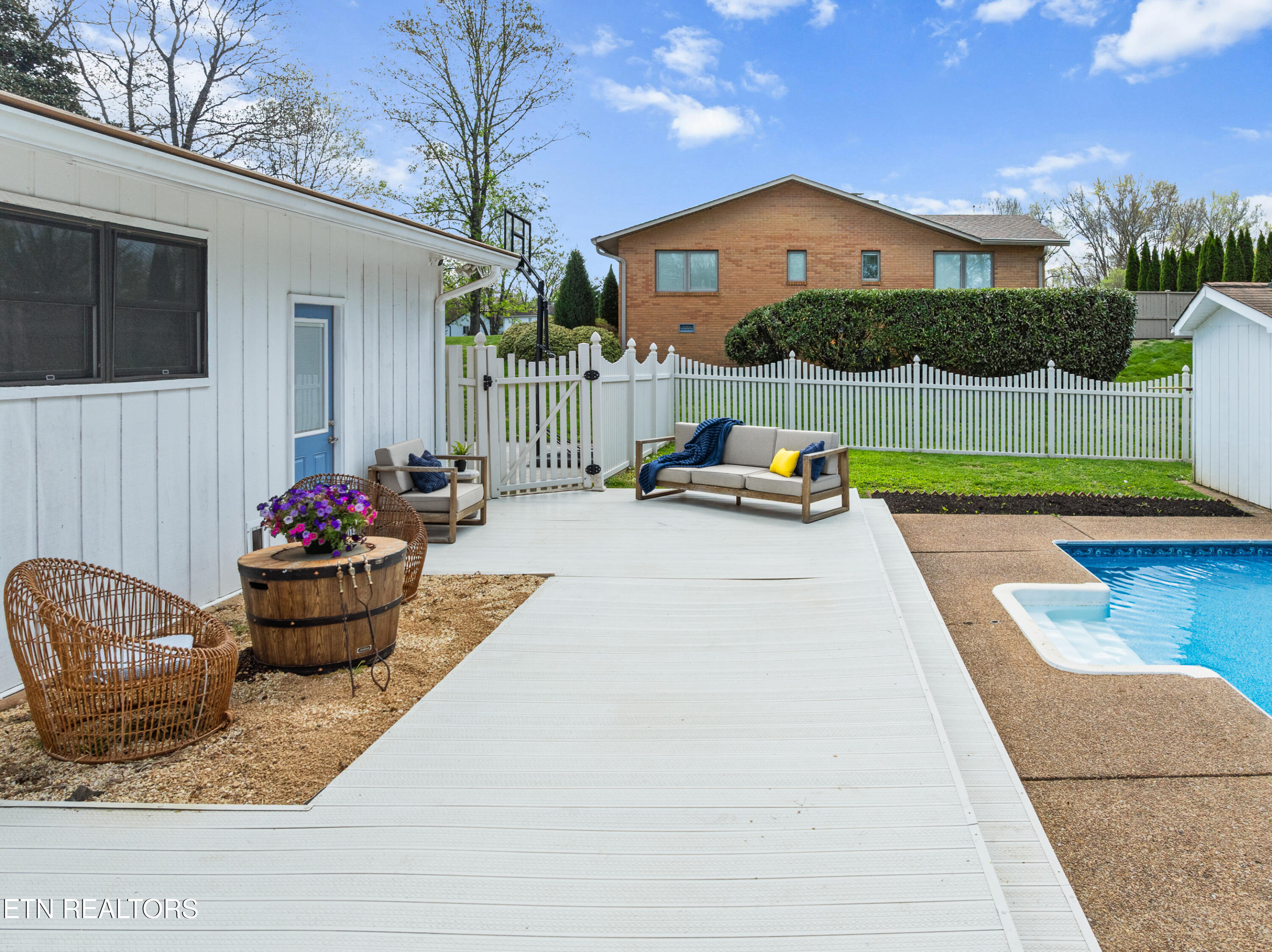 2219 Canterbury Circle Maryville TN 37803