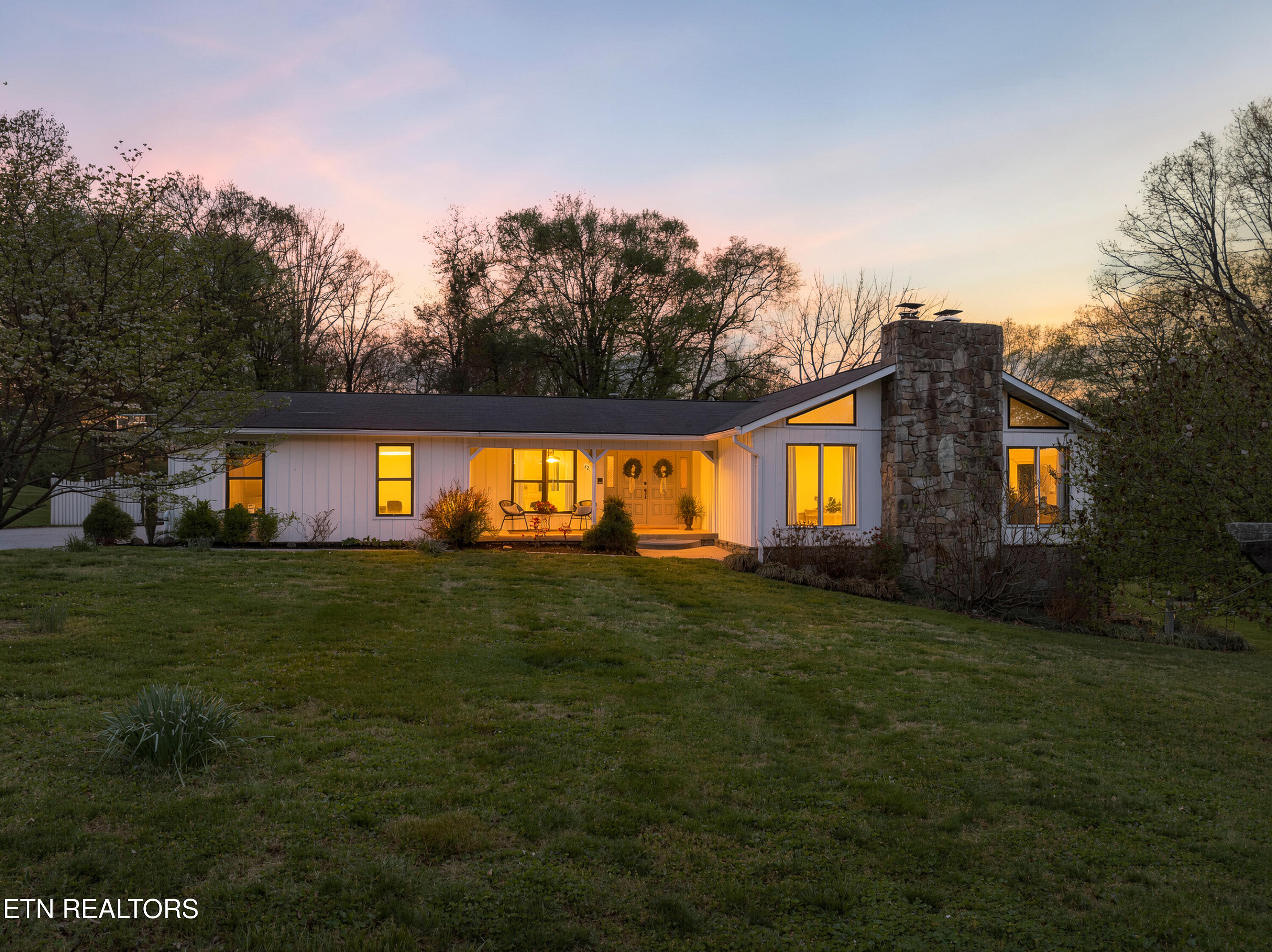 2219 Canterbury Circle Maryville TN 37803