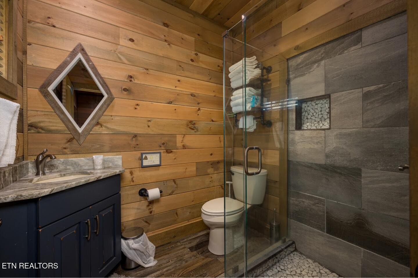2520 Mountain Holly Way Sevierville TN 37862
