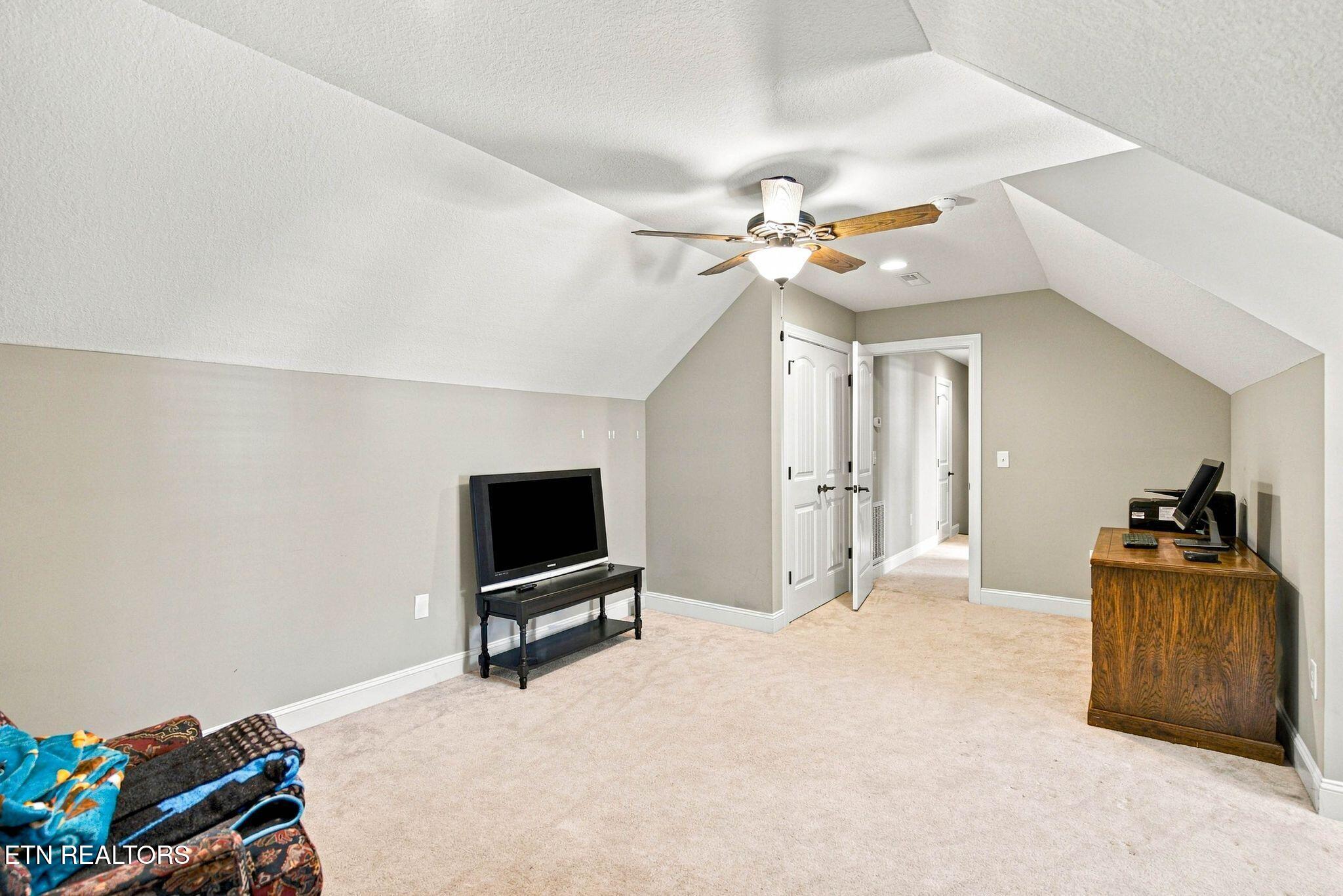 4232 Platinum Drive Knoxville TN 37938