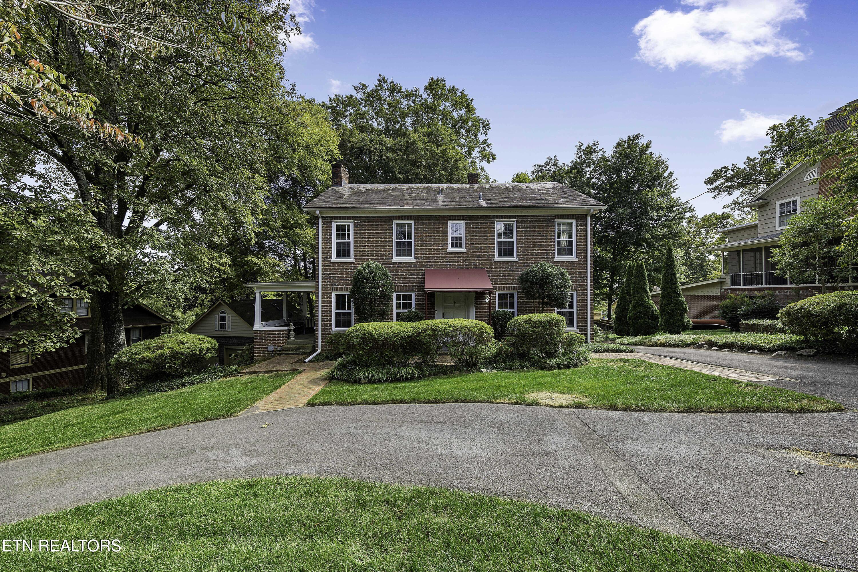 Knoxville TN, 3844 Woodhill Place