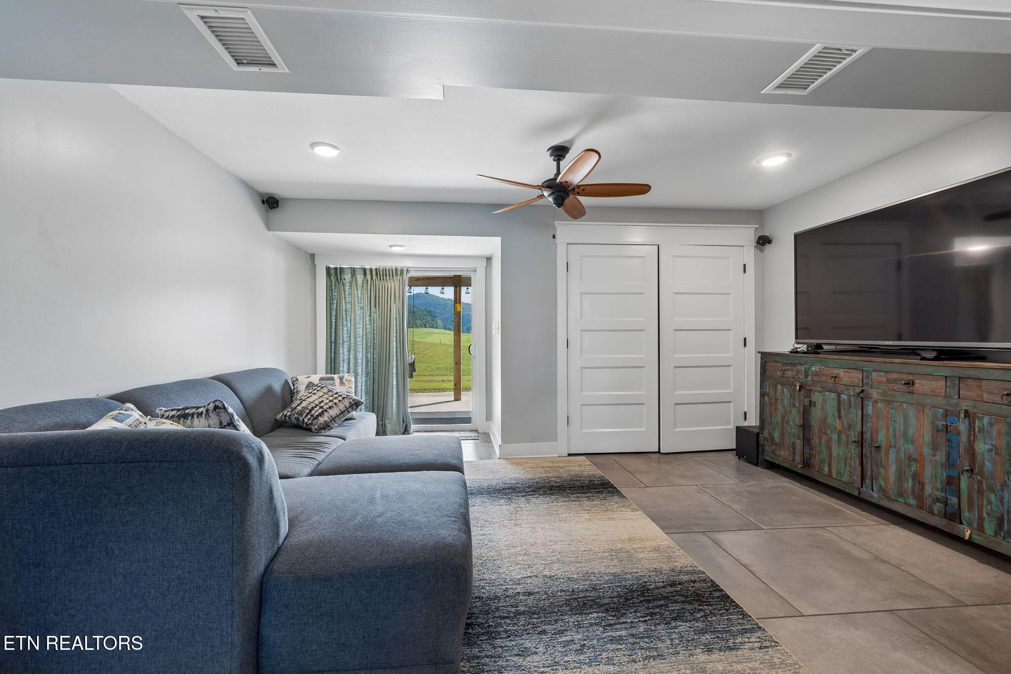 315 Miller Hollow Lane Rocky Top TN 37769