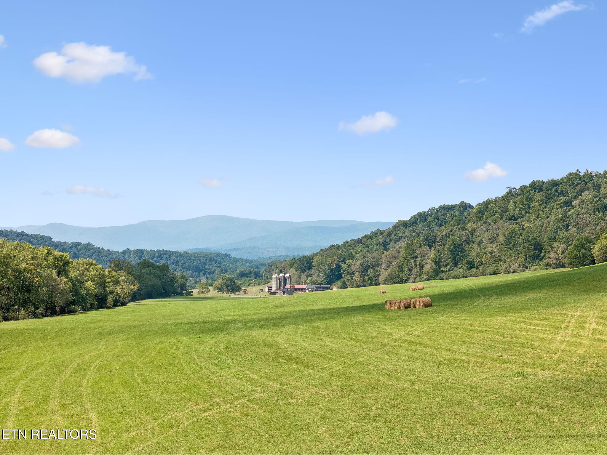 315 Miller Hollow Lane Rocky Top TN 37769