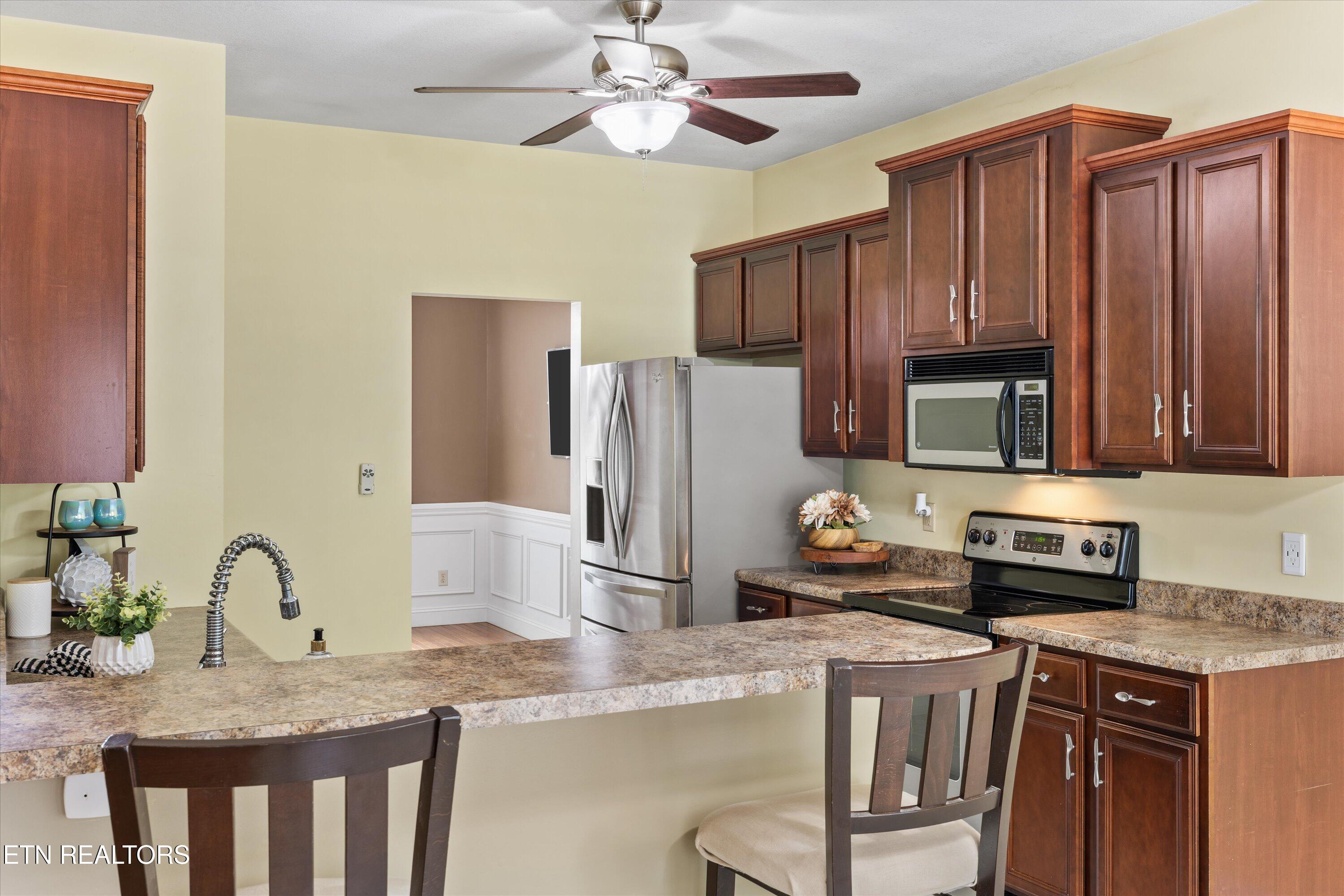 8127 Campbells Point Road Corryton TN 37721