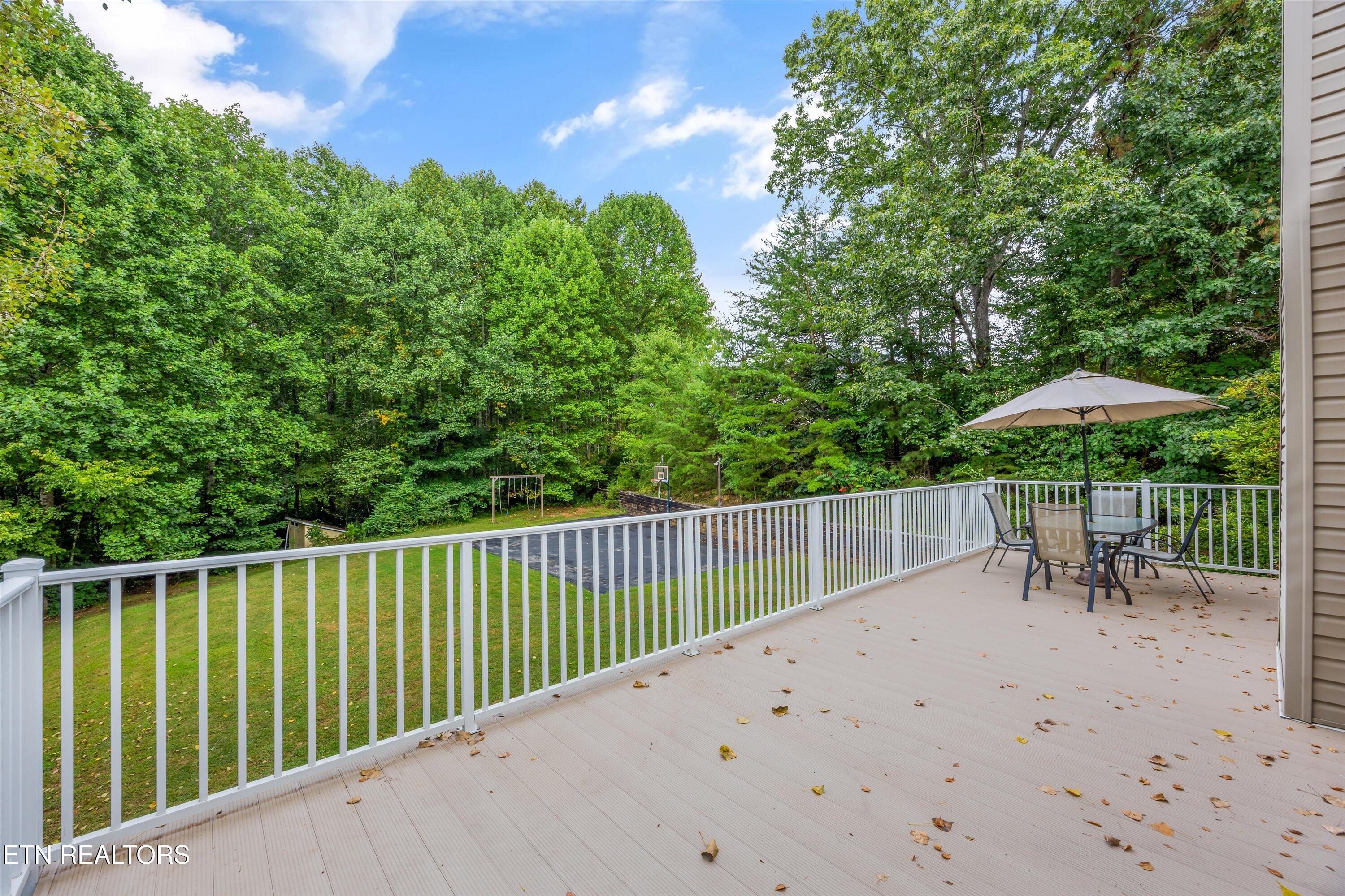 8127 Campbells Point Road Corryton TN 37721