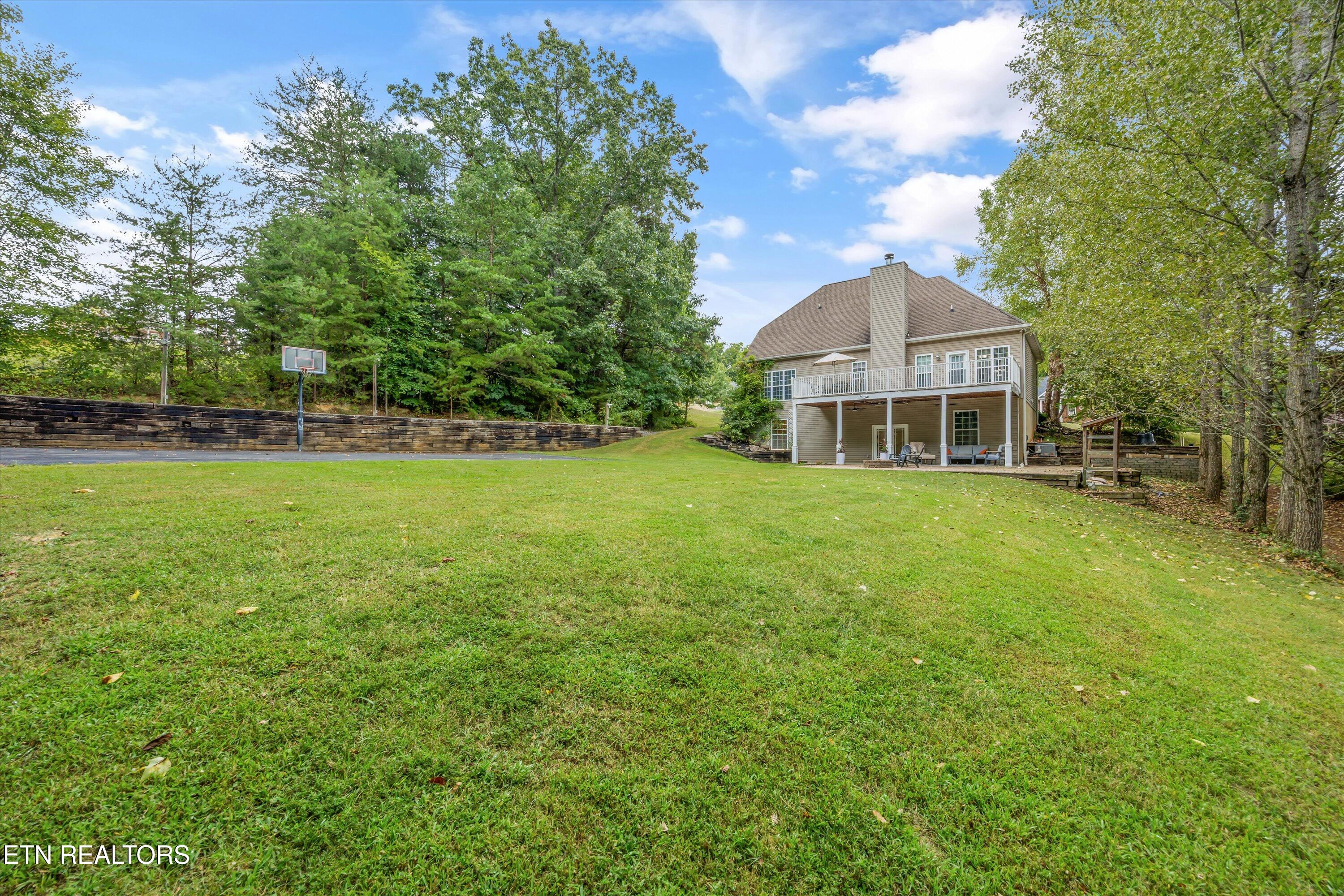8127 Campbells Point Road Corryton TN 37721