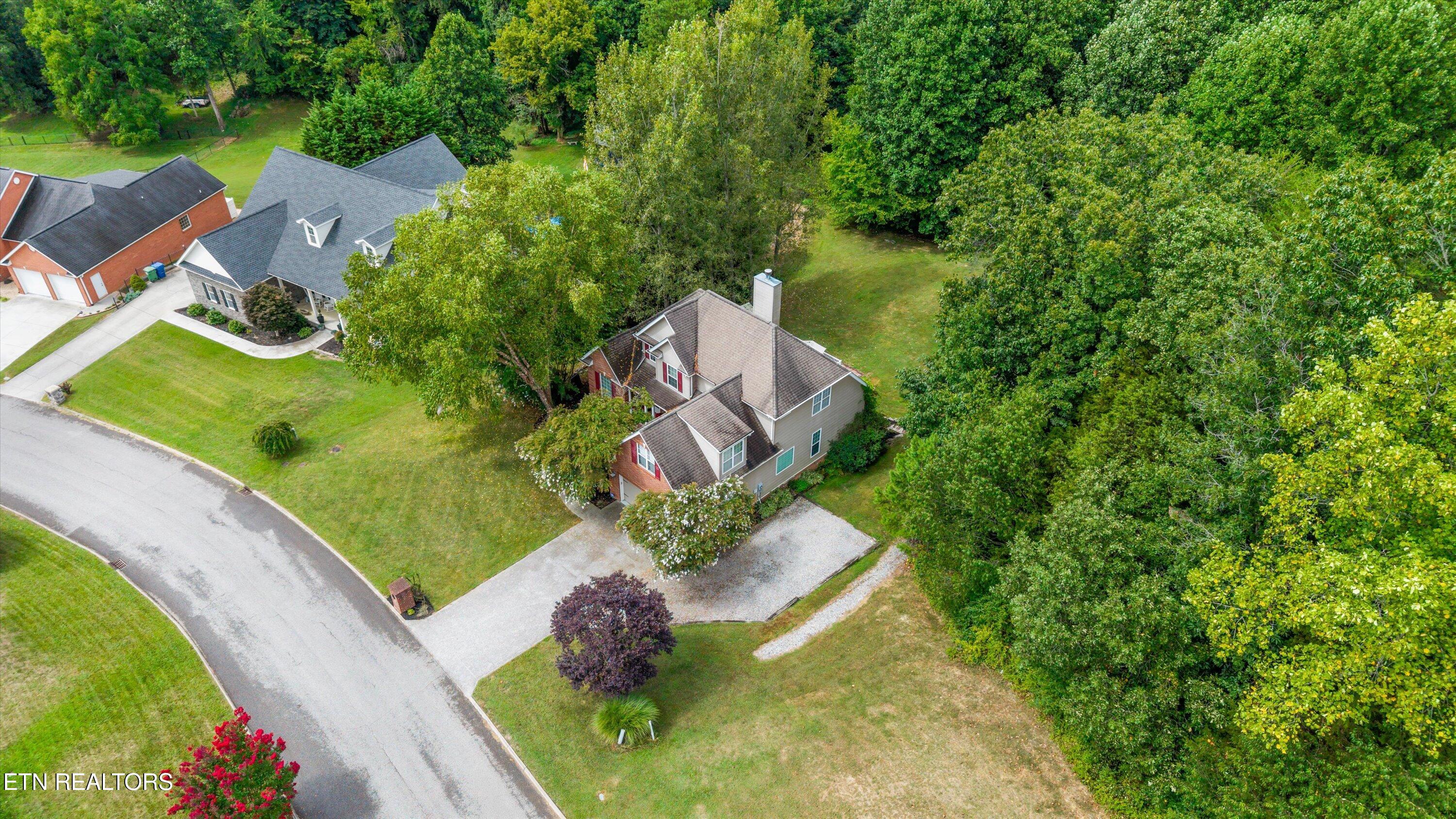 8127 Campbells Point Road Corryton TN 37721