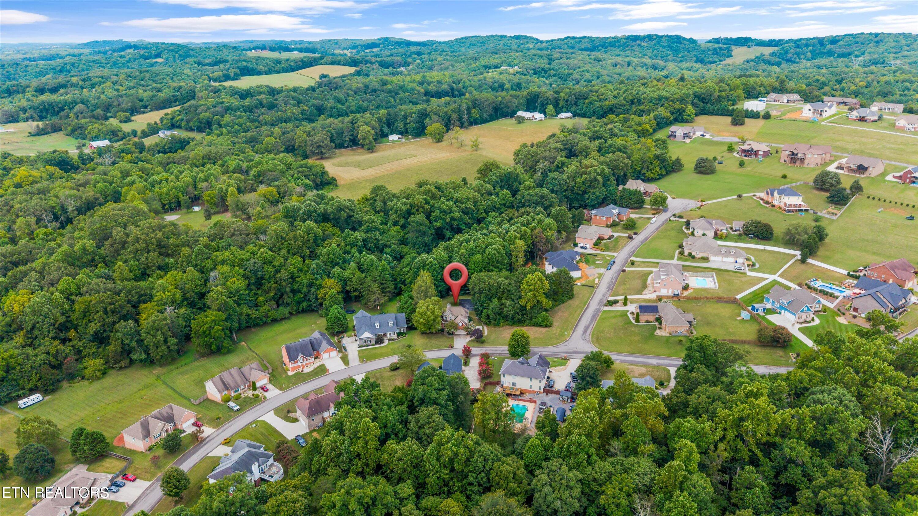 8127 Campbells Point Road Corryton TN 37721