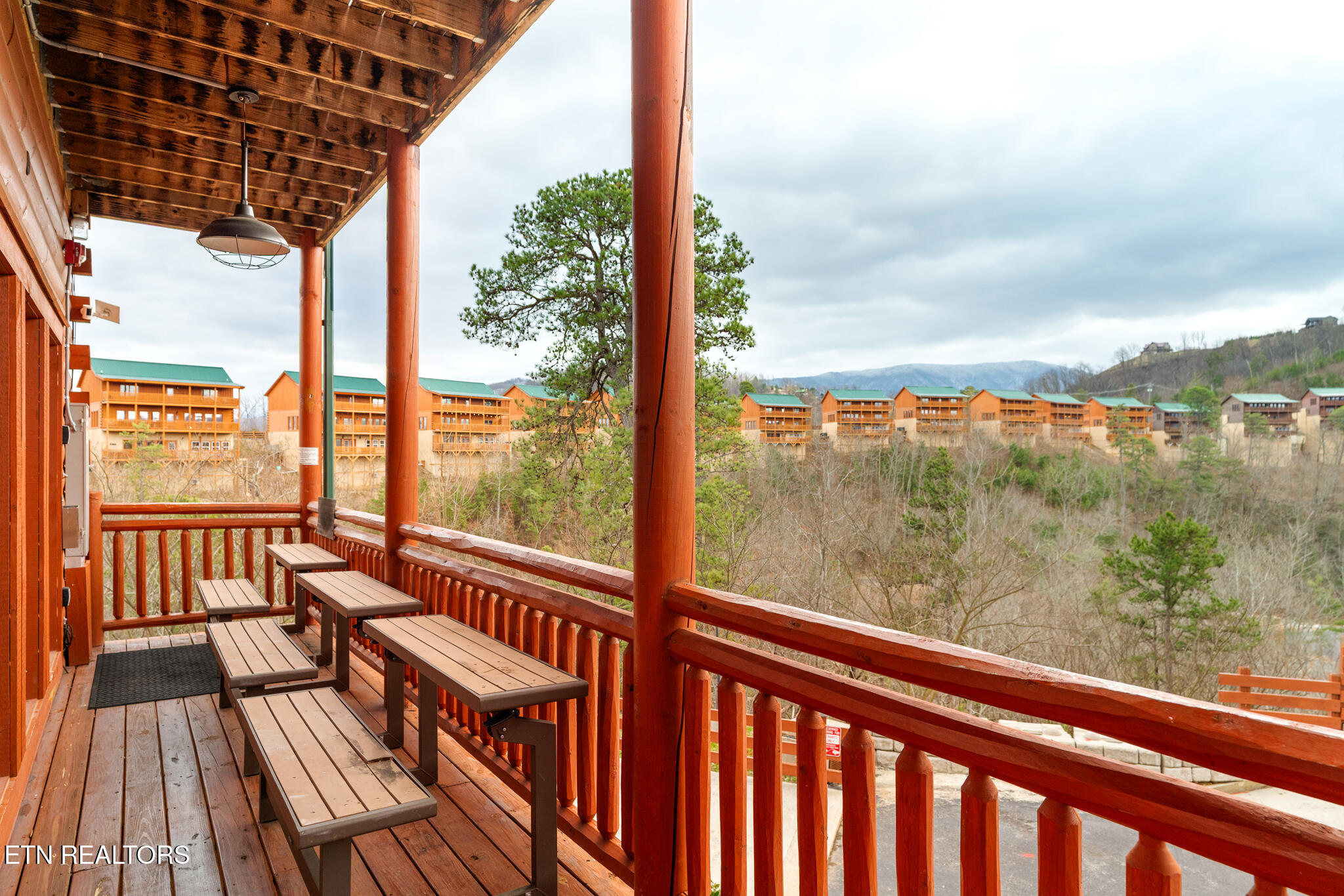 2517 Laurel Point Way Sevierville TN 37862