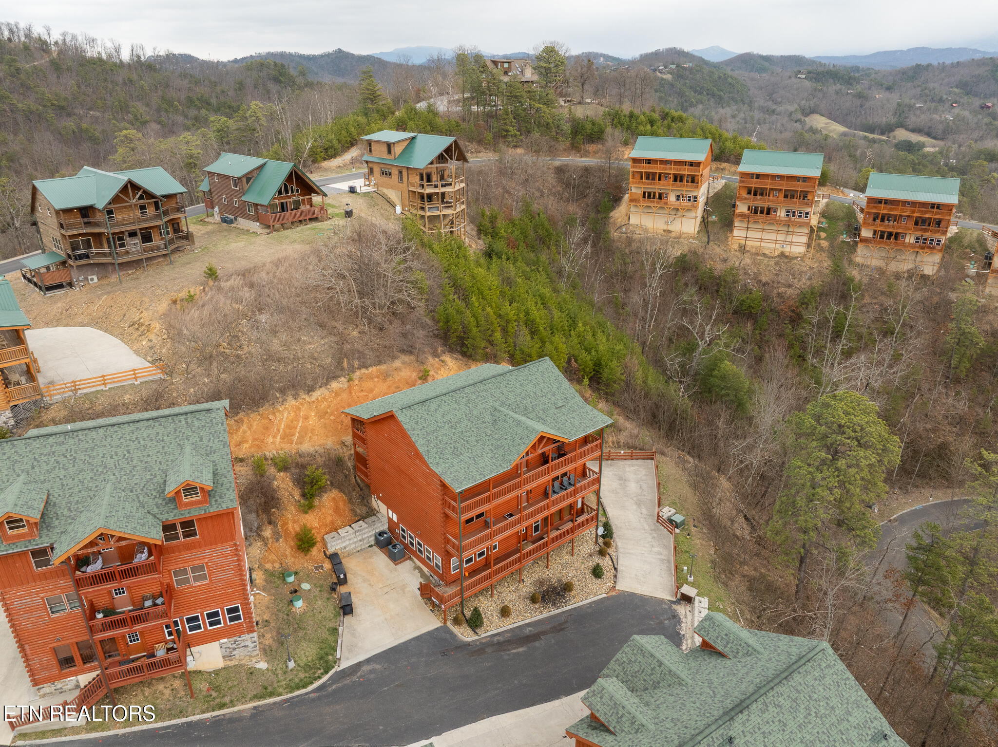 2517 Laurel Point Way Sevierville TN 37862