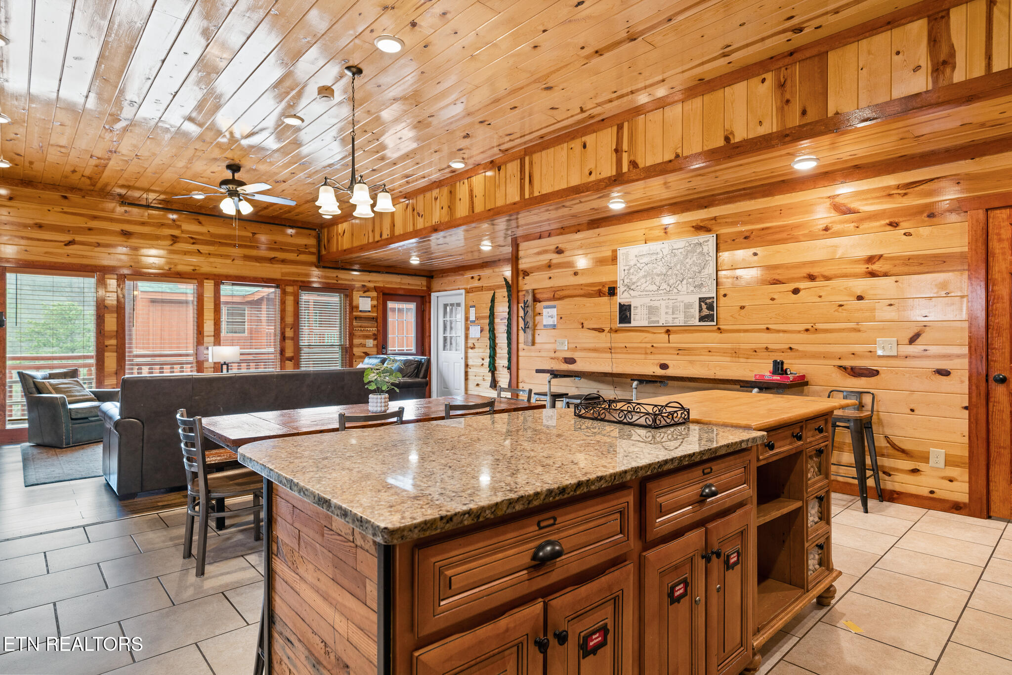 2517 Laurel Point Way Sevierville TN 37862