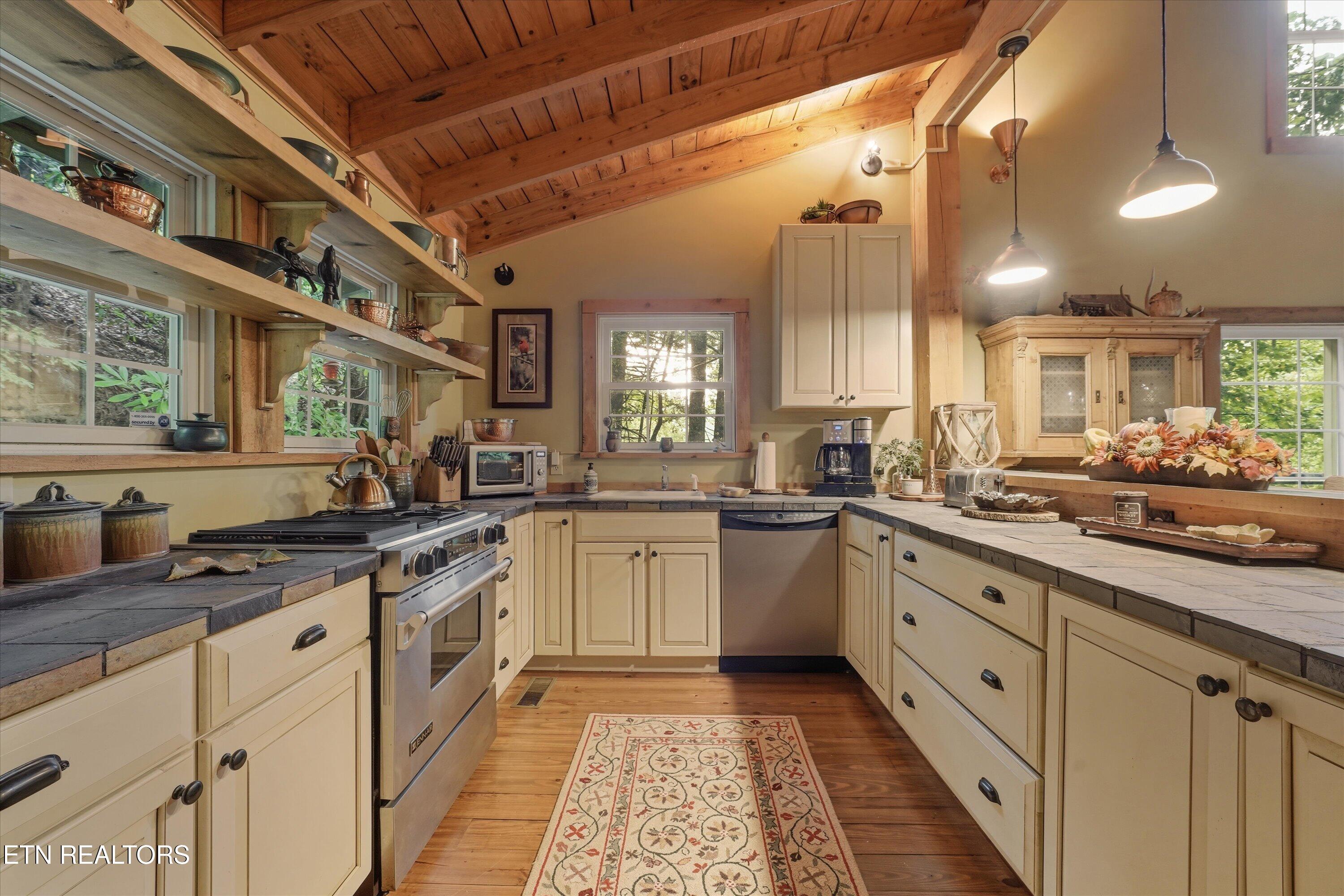 345 Gatlin Drive Gatlinburg TN 37738