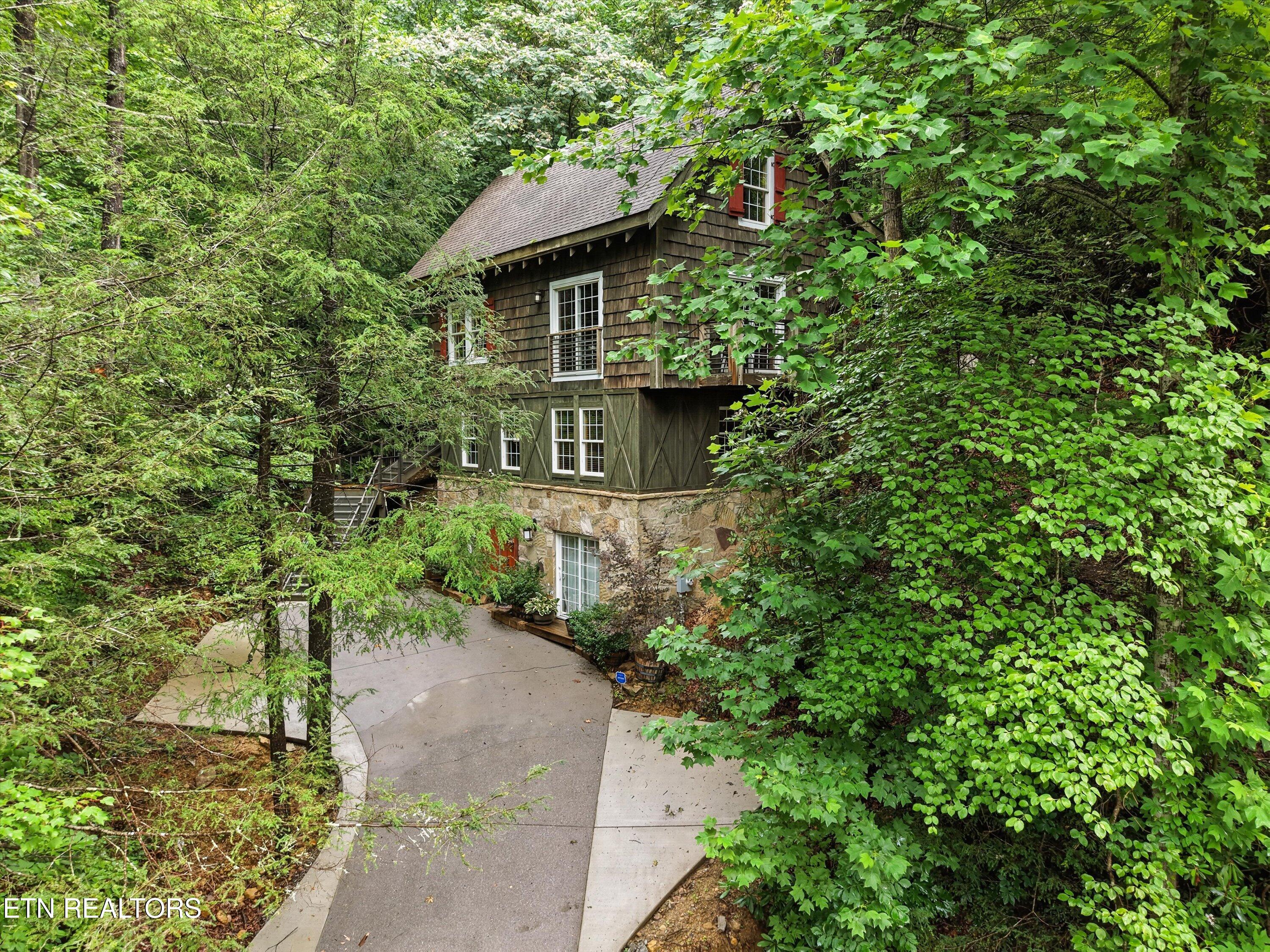 345 Gatlin Drive Gatlinburg TN 37738