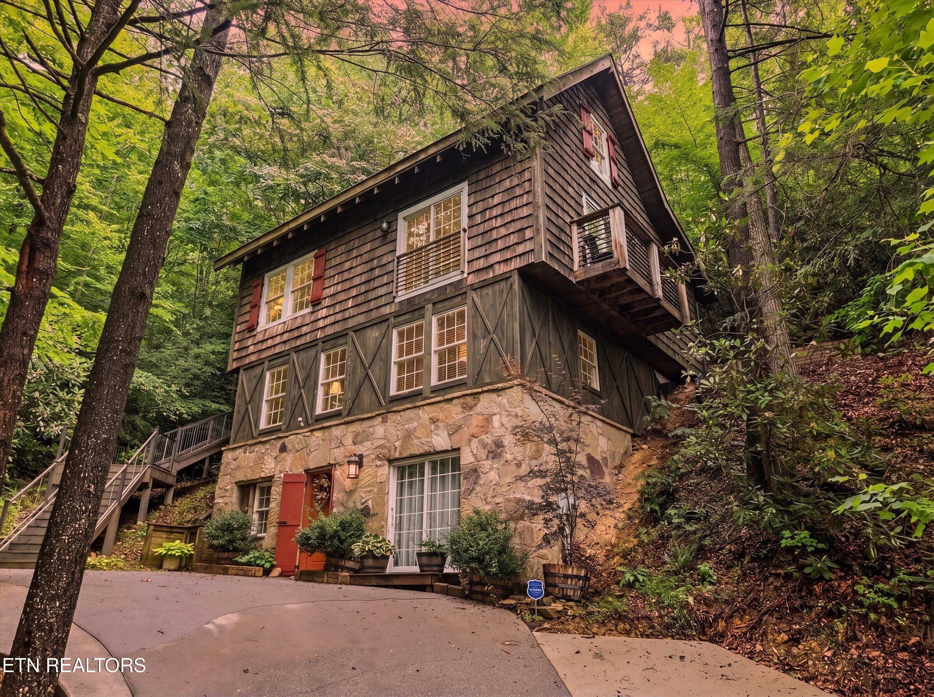 345 Gatlin Drive Gatlinburg TN 37738
