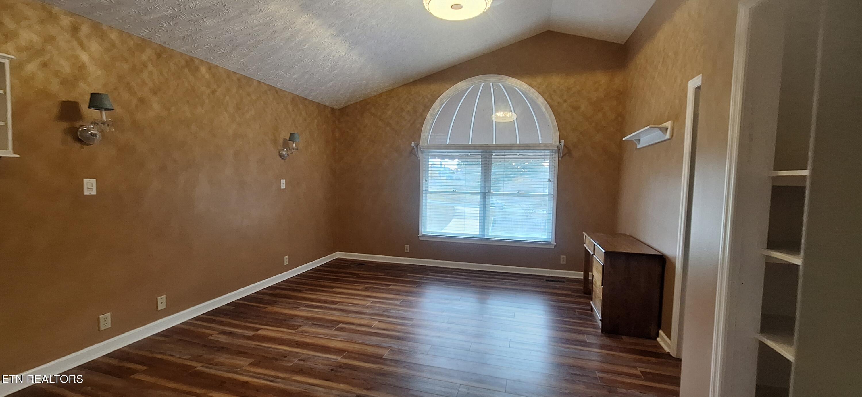 7905 Whitcomb Road Powell TN 37849