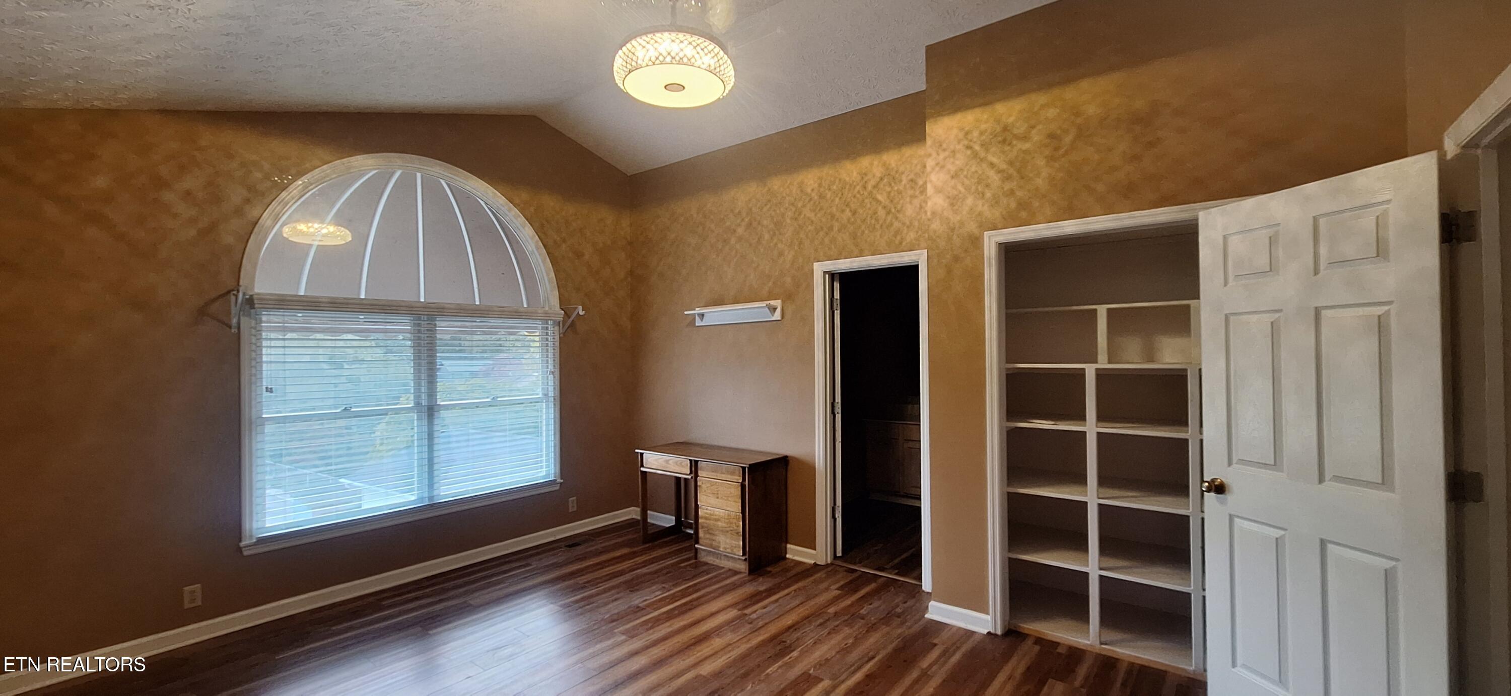 7905 Whitcomb Road Powell TN 37849