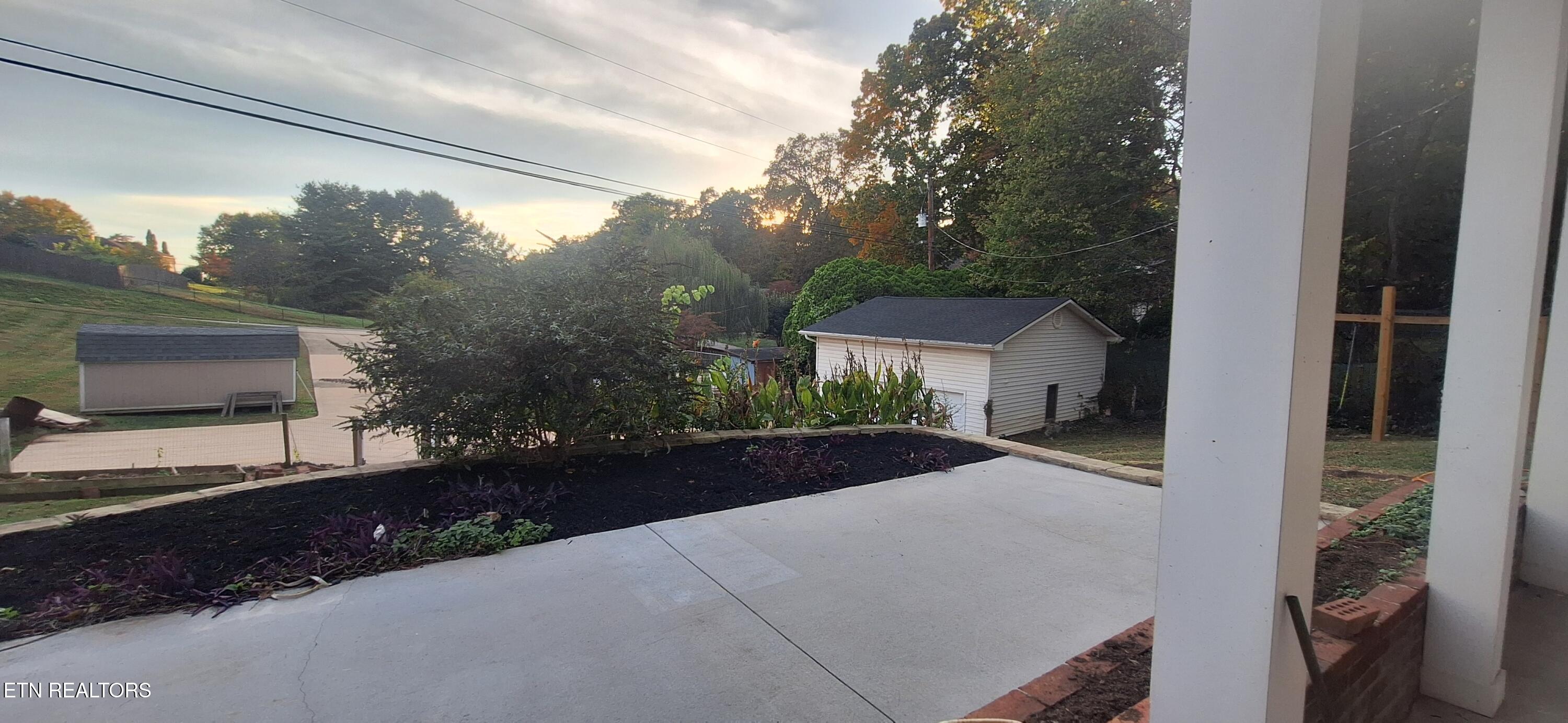 7905 Whitcomb Road Powell TN 37849
