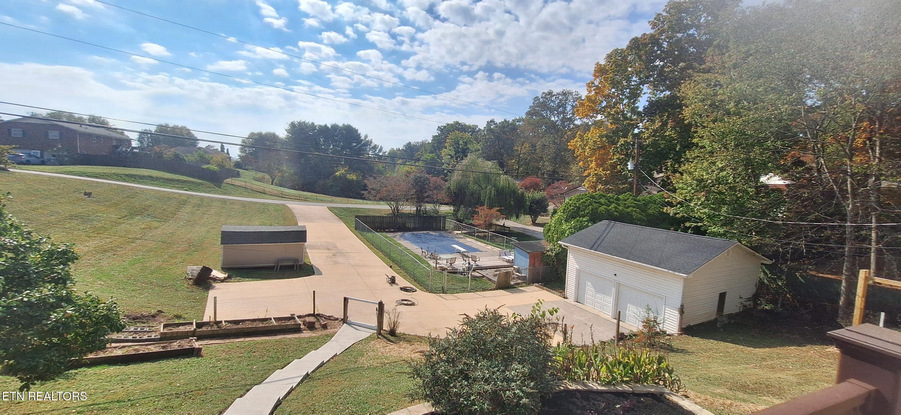 7905 Whitcomb Road Powell TN 37849