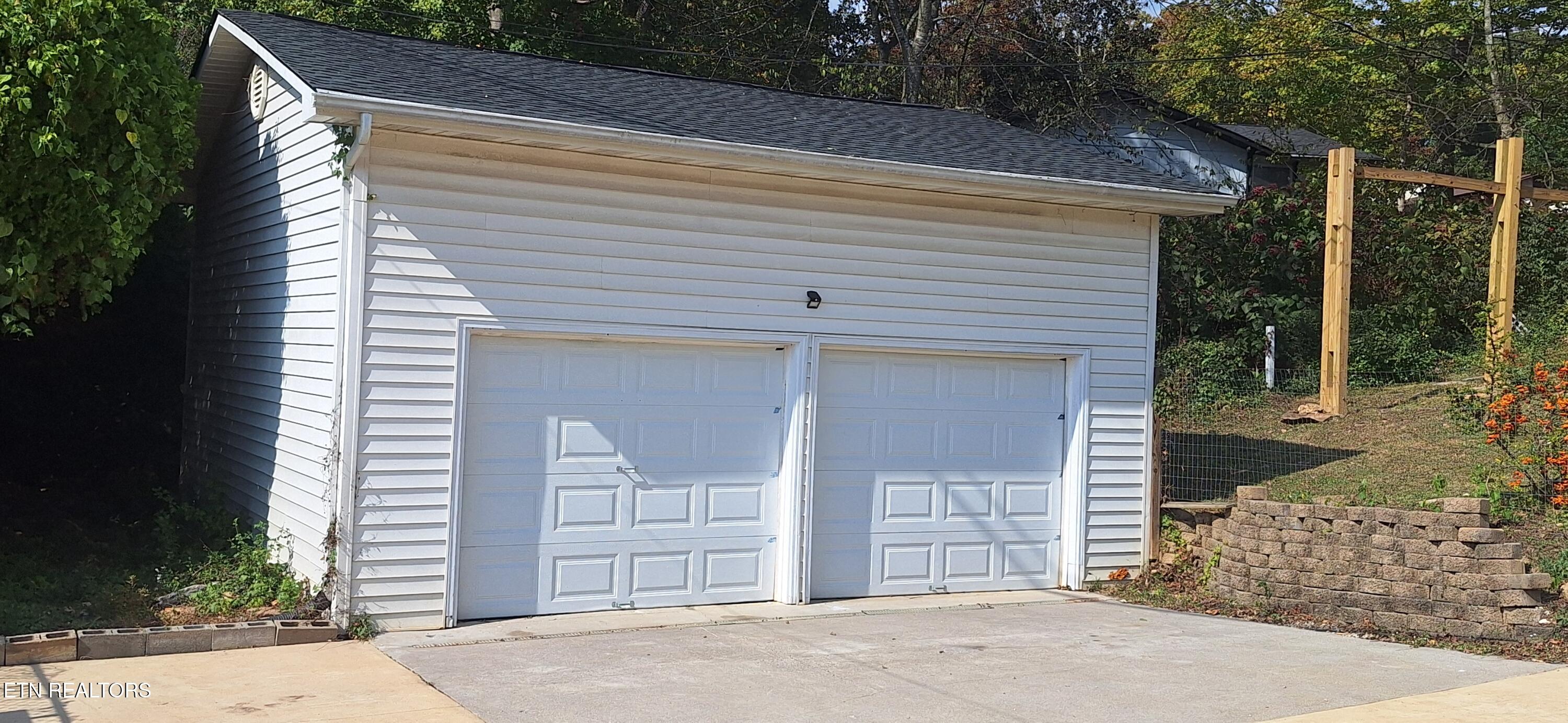 7905 Whitcomb Road Powell TN 37849