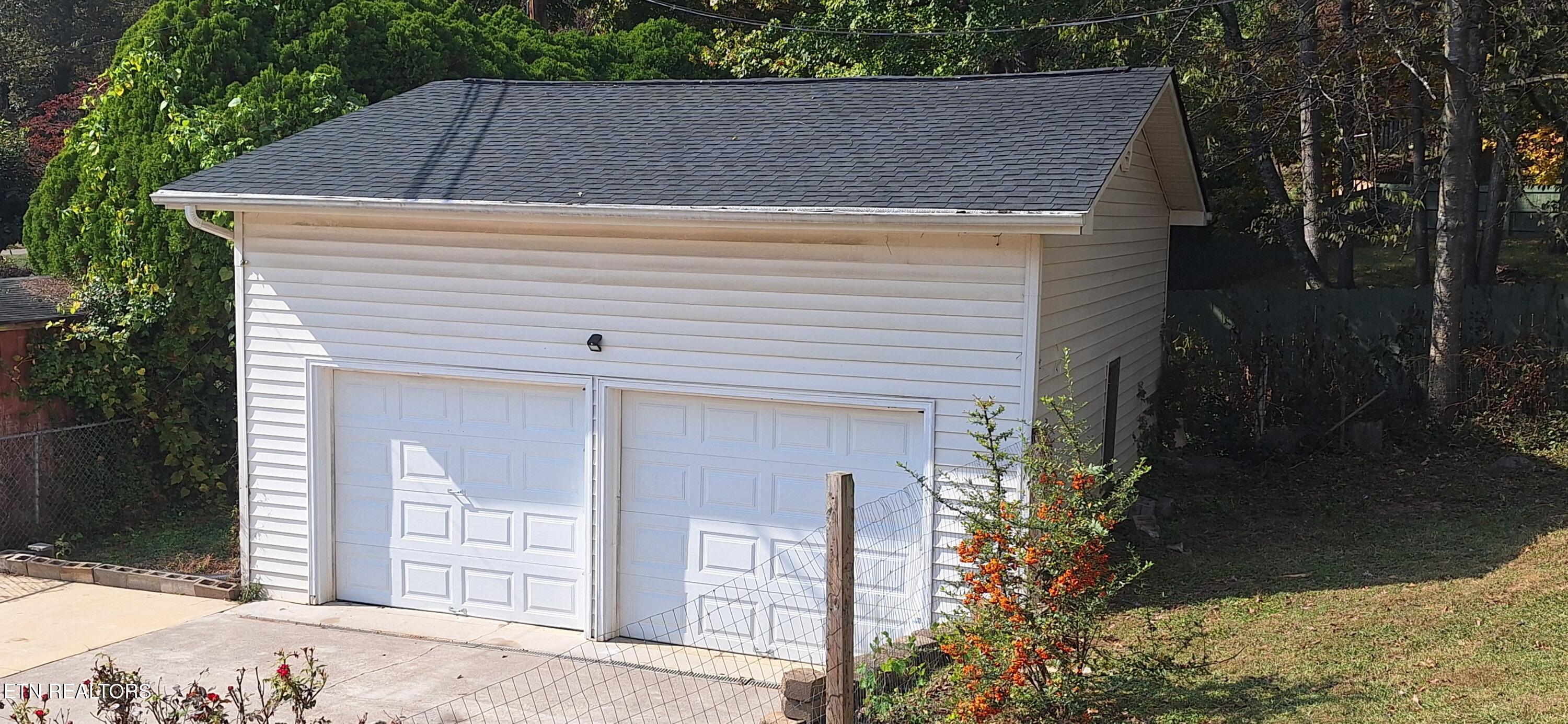 7905 Whitcomb Road Powell TN 37849