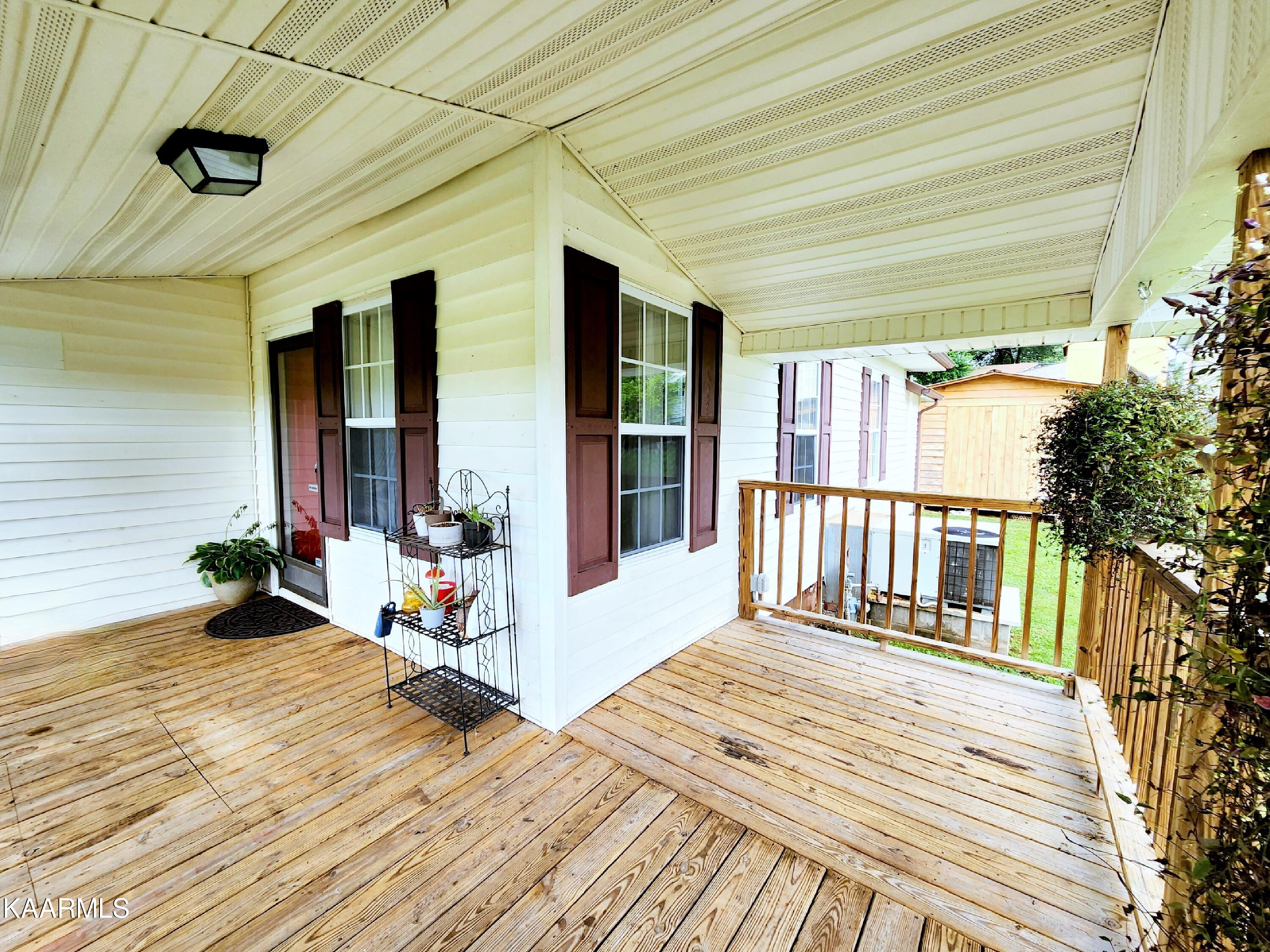 714 Steekee Street Loudon TN 37774