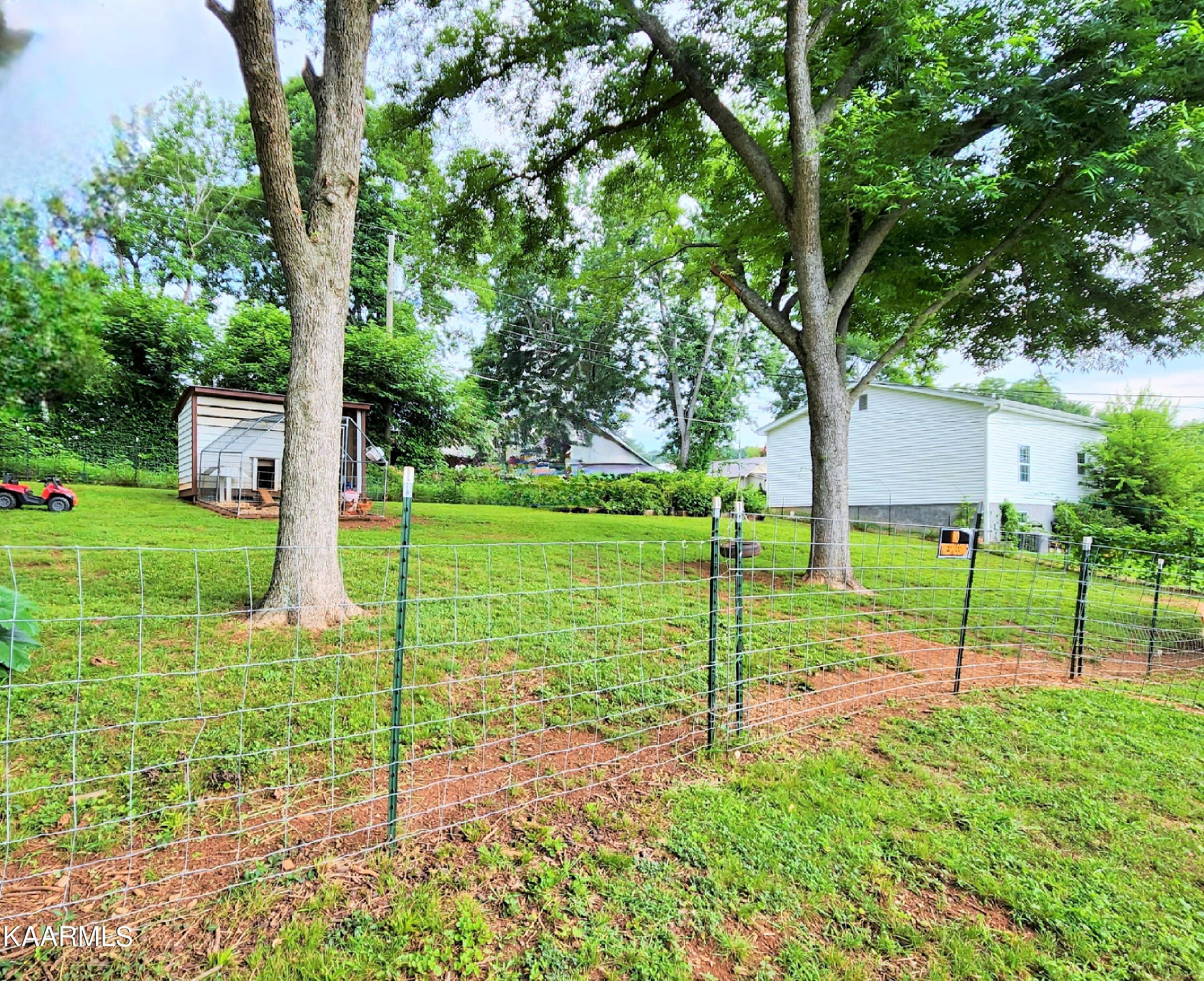 714 Steekee Street Loudon TN 37774