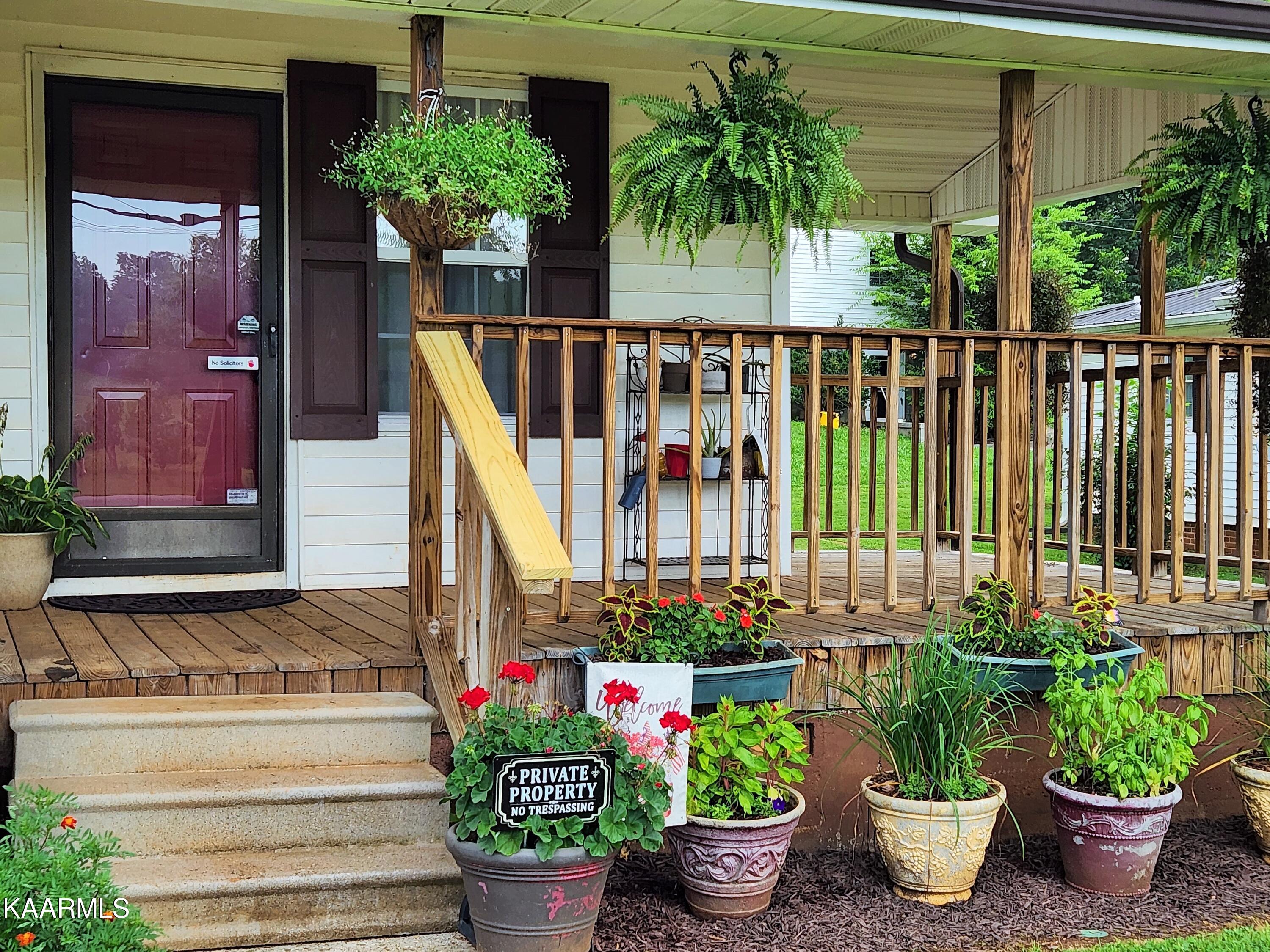 714 Steekee Street Loudon TN 37774