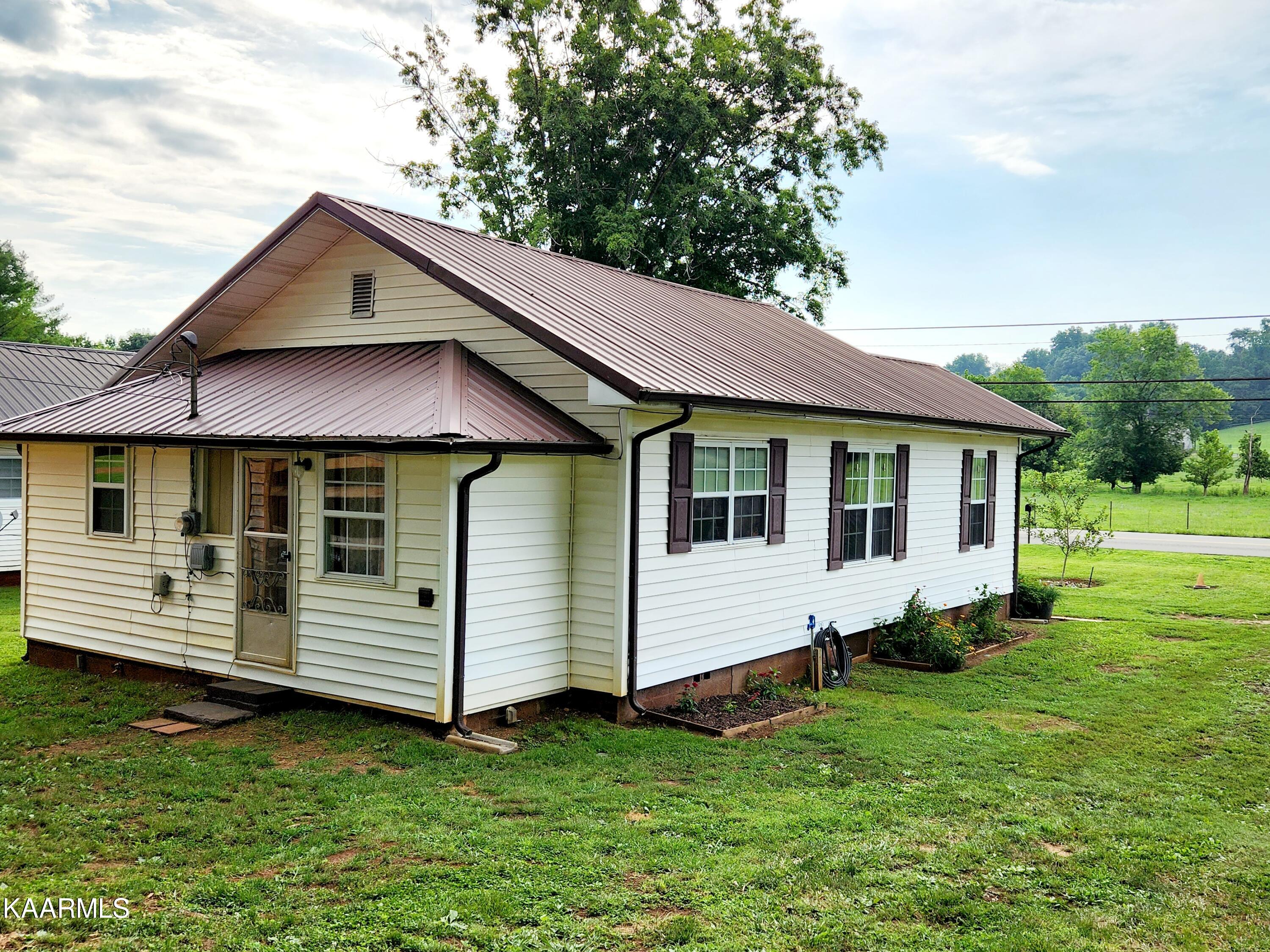 714 Steekee Street Loudon TN 37774
