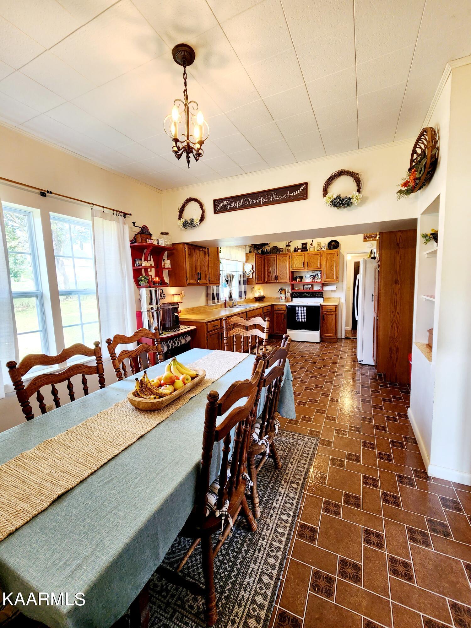 714 Steekee Street Loudon TN 37774