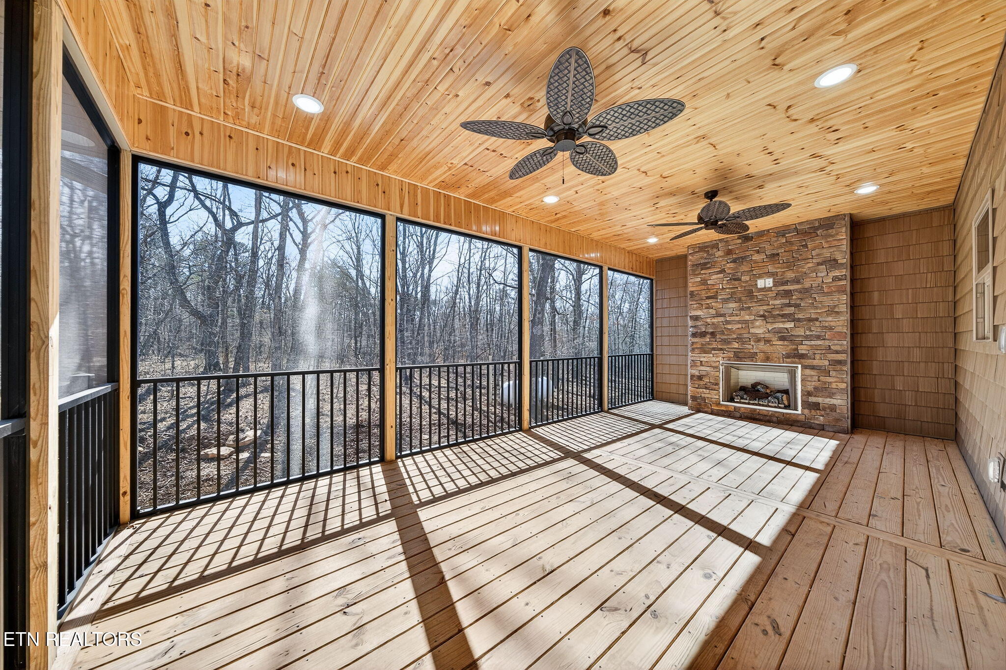 382 Saint George Drive Crossville TN 38558