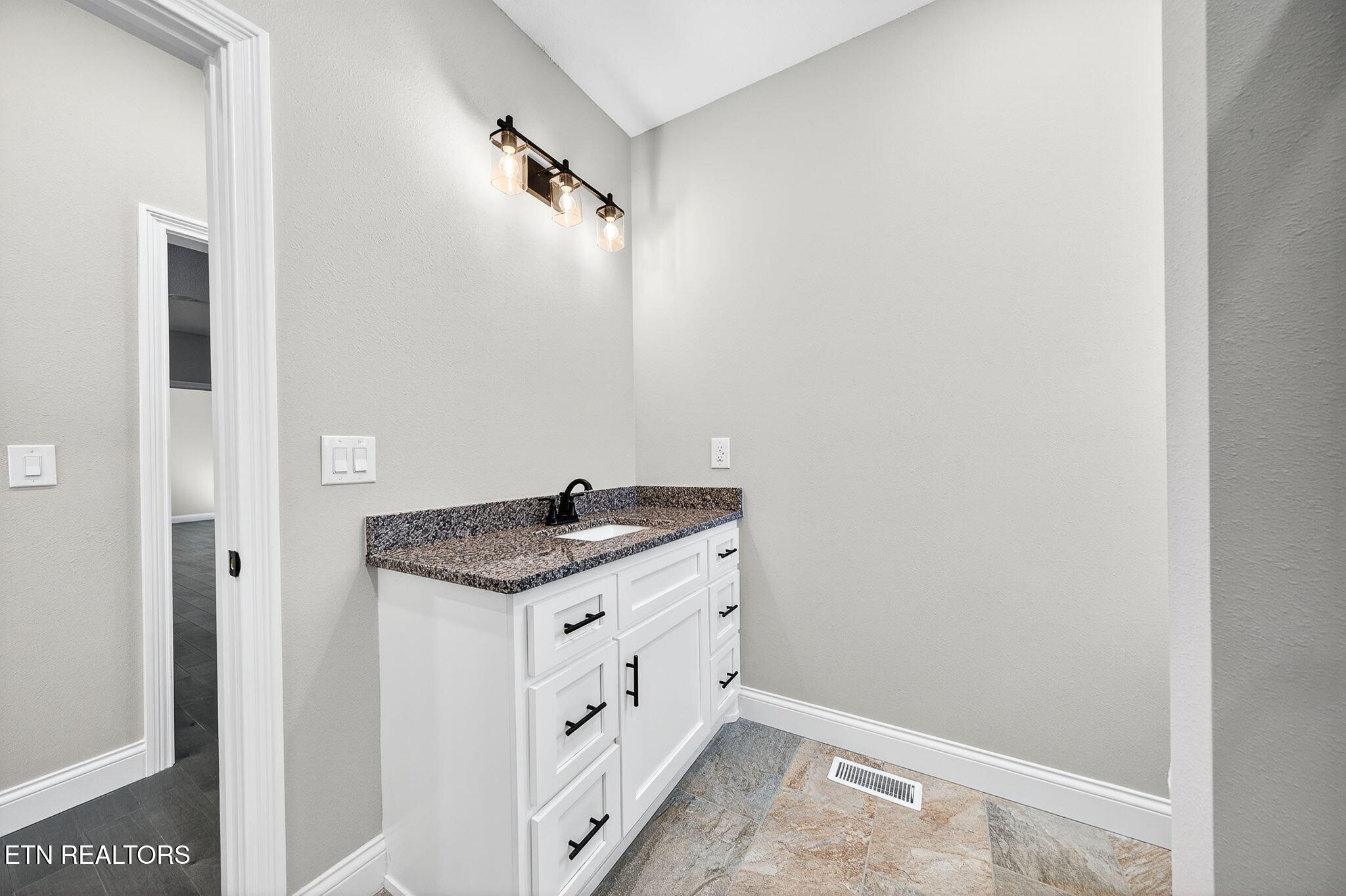 382 Saint George Drive Crossville TN 38558