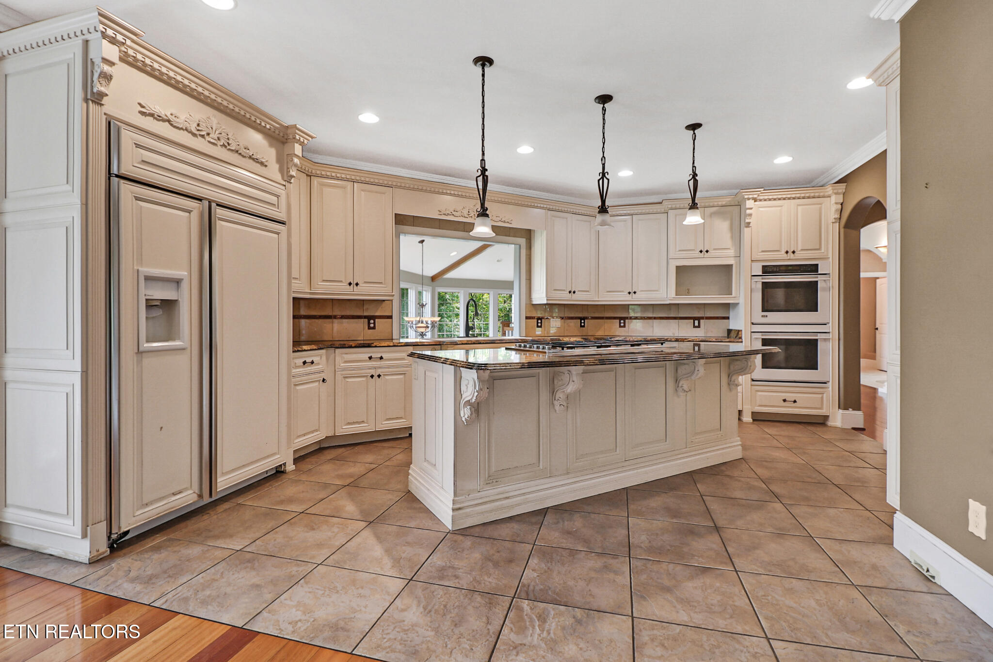 310 Old Stagecoach Place Crossville TN 38571