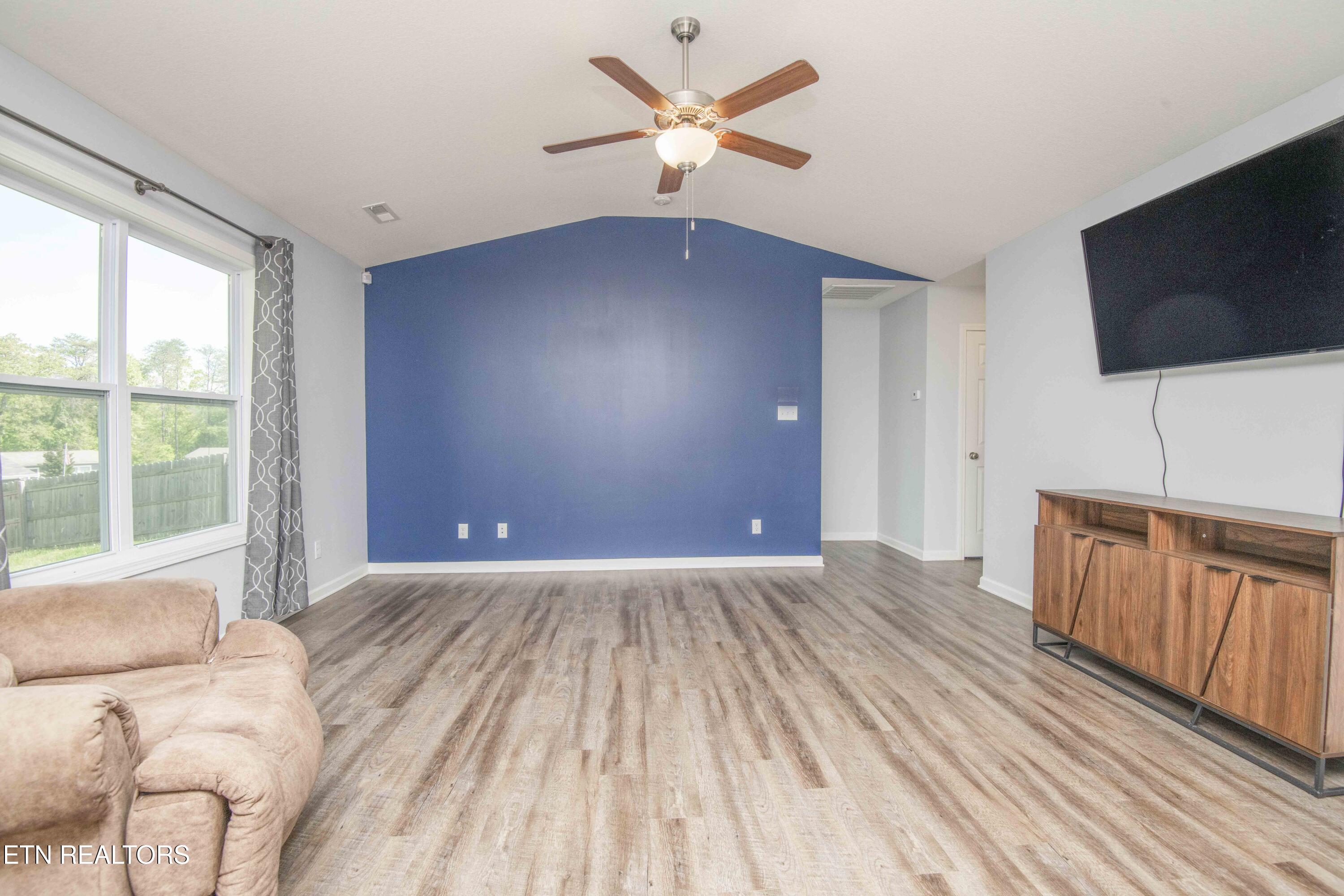 329 Contentment Lane Knoxville TN 37920