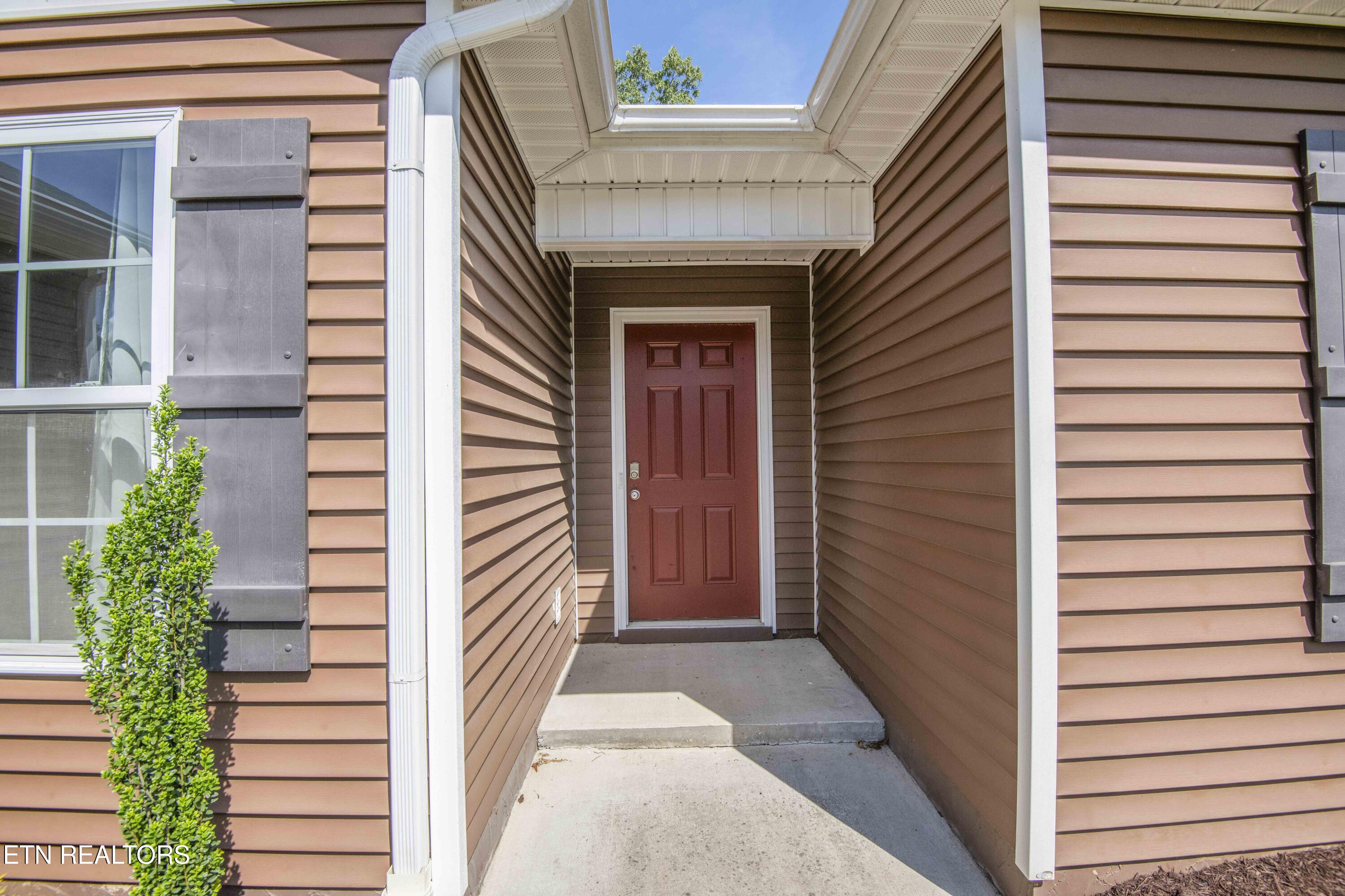 329 Contentment Lane Knoxville TN 37920