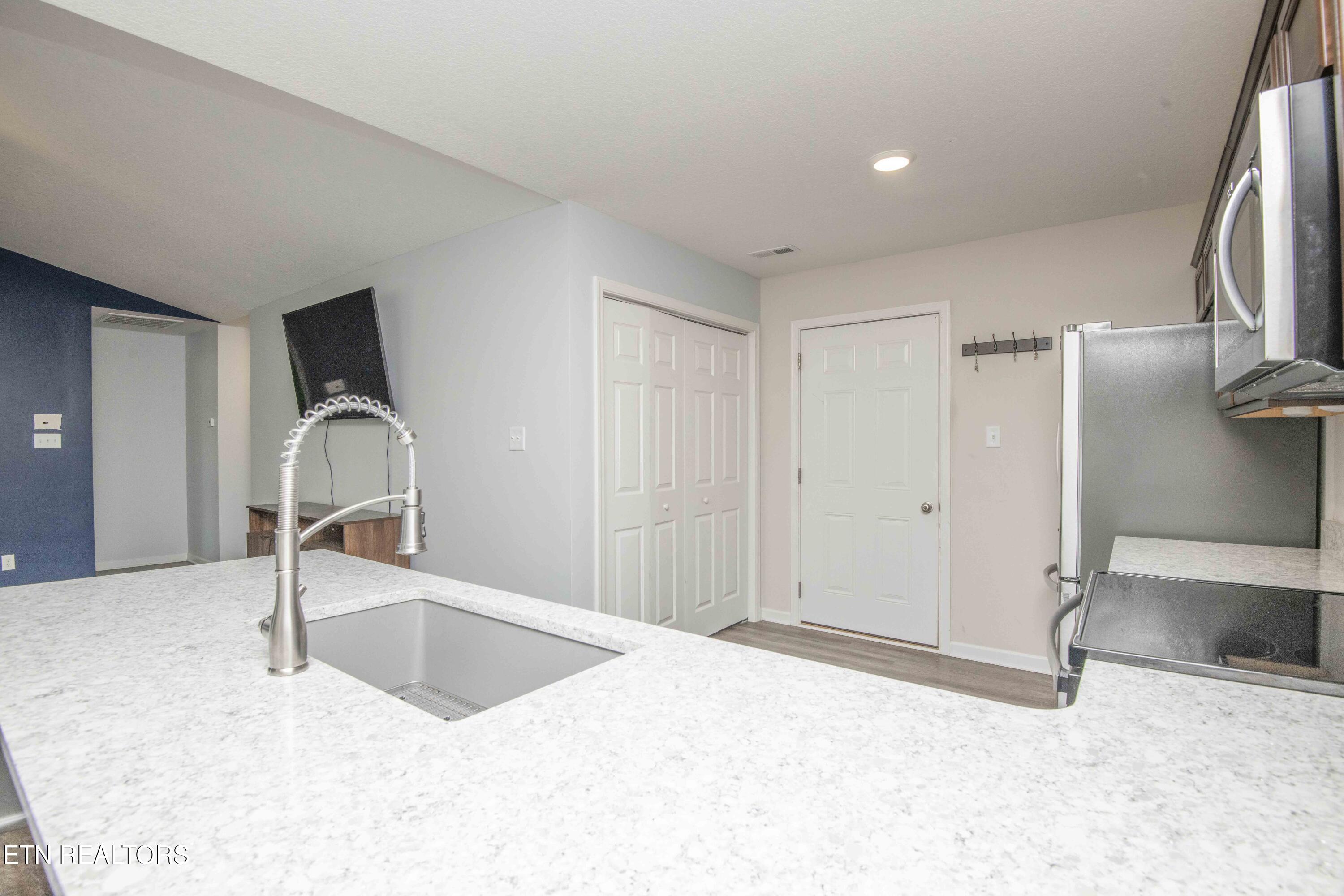 329 Contentment Lane Knoxville TN 37920