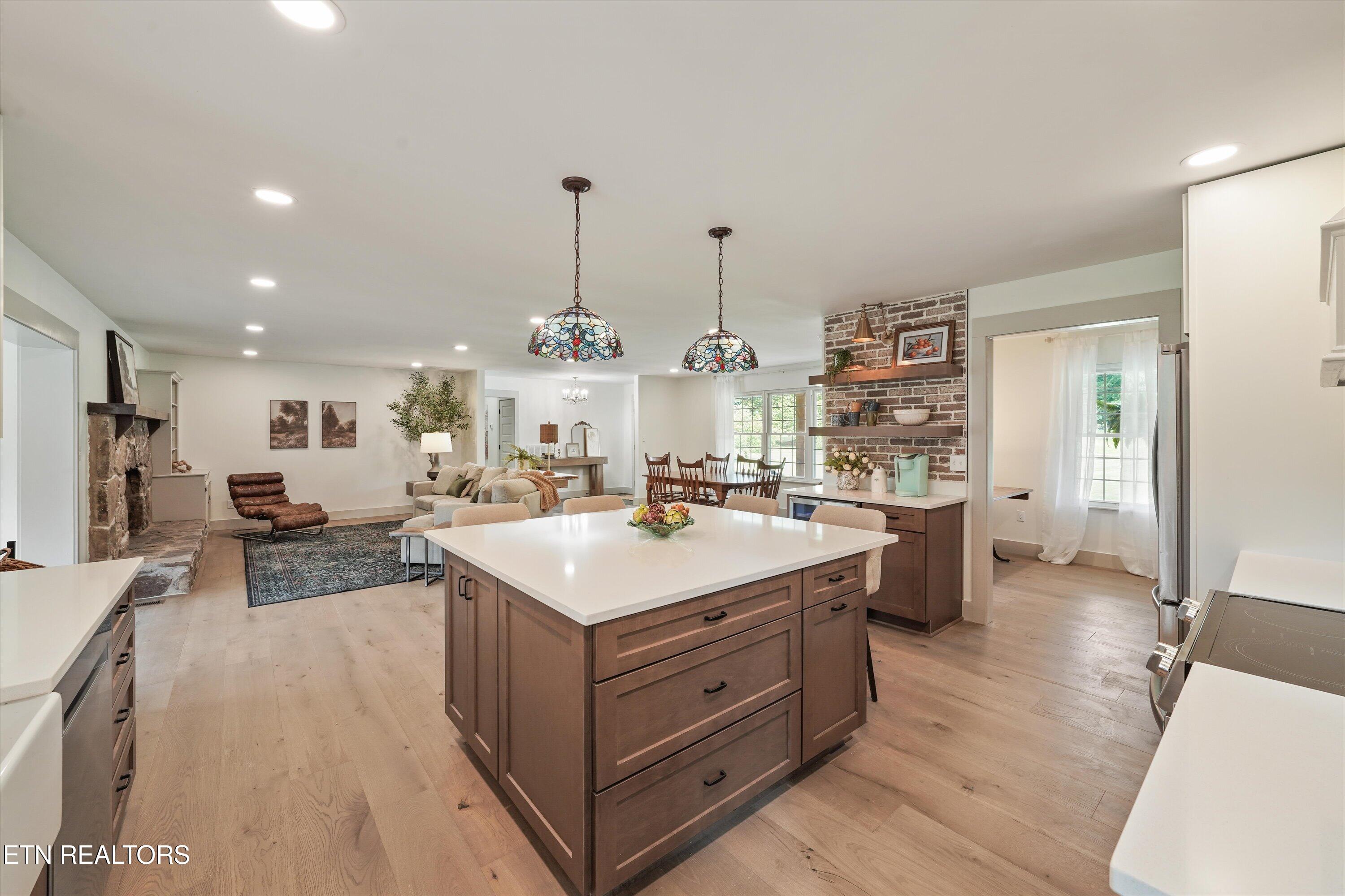4916 W Beaver Creek Drive Powell TN 37849