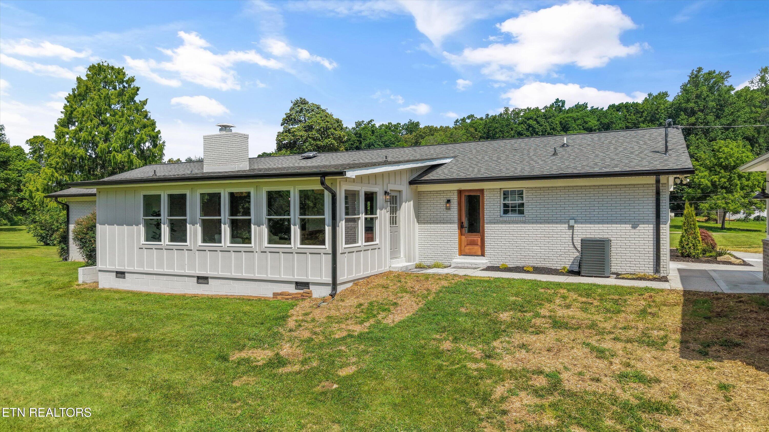 4916 W Beaver Creek Drive Powell TN 37849