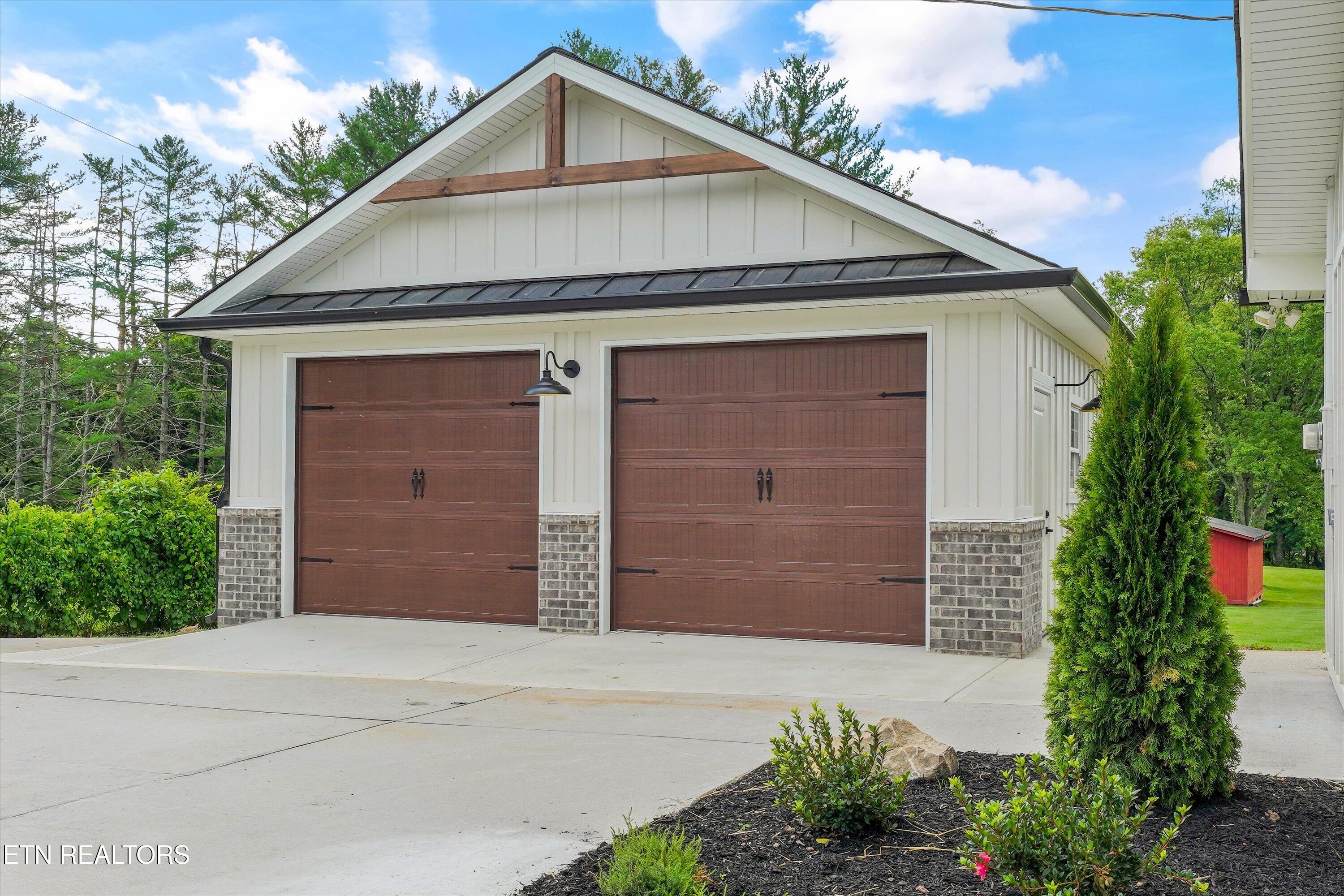 4916 W Beaver Creek Drive Powell TN 37849