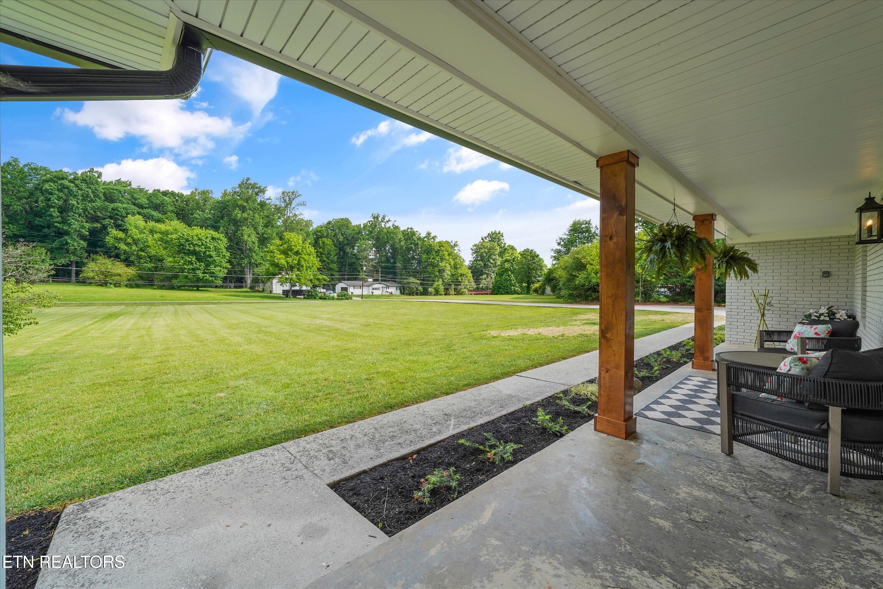 4916 W Beaver Creek Drive Powell TN 37849