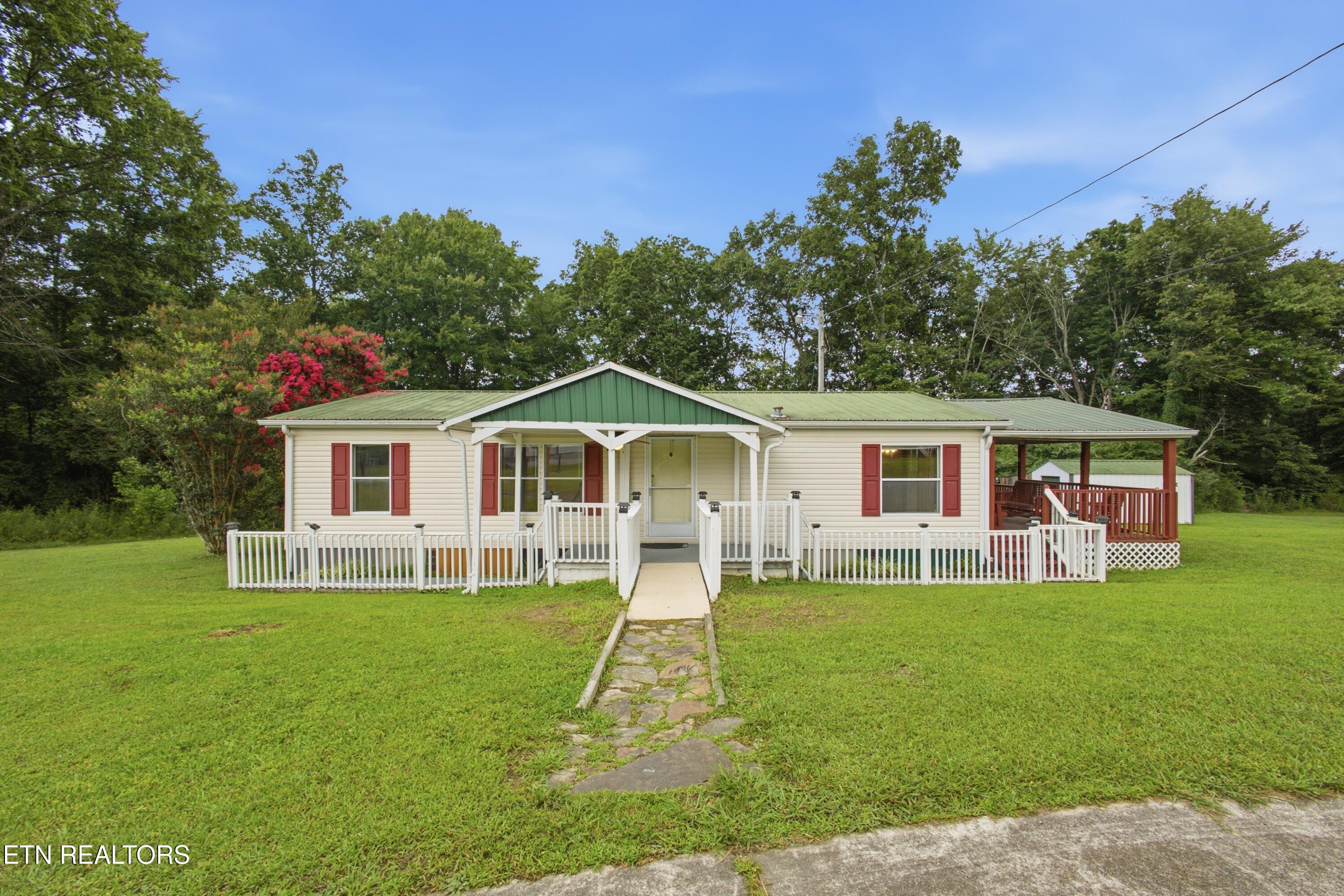 418 Mt View Road Robbins TN 37852