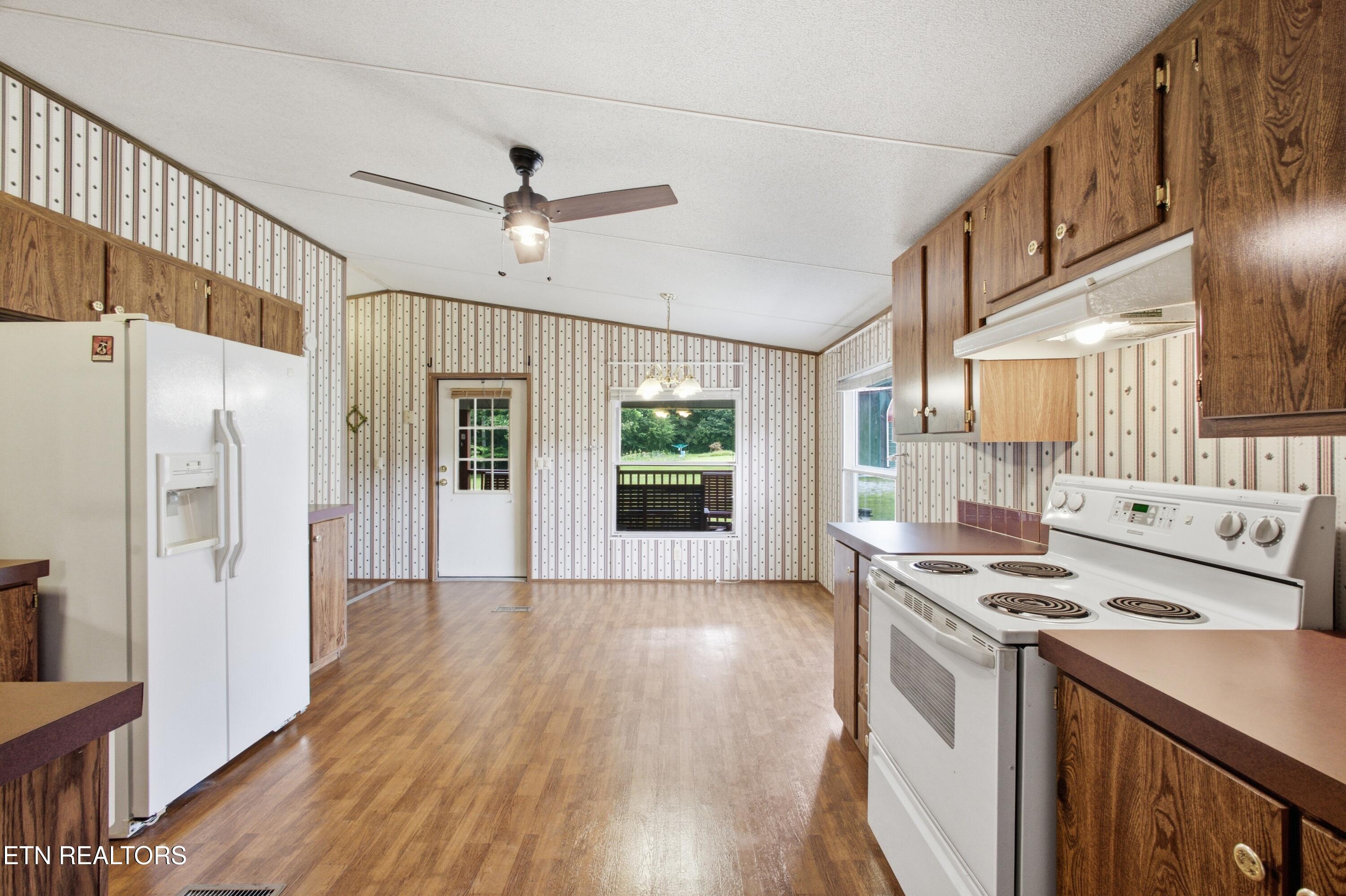 418 Mt View Road Robbins TN 37852