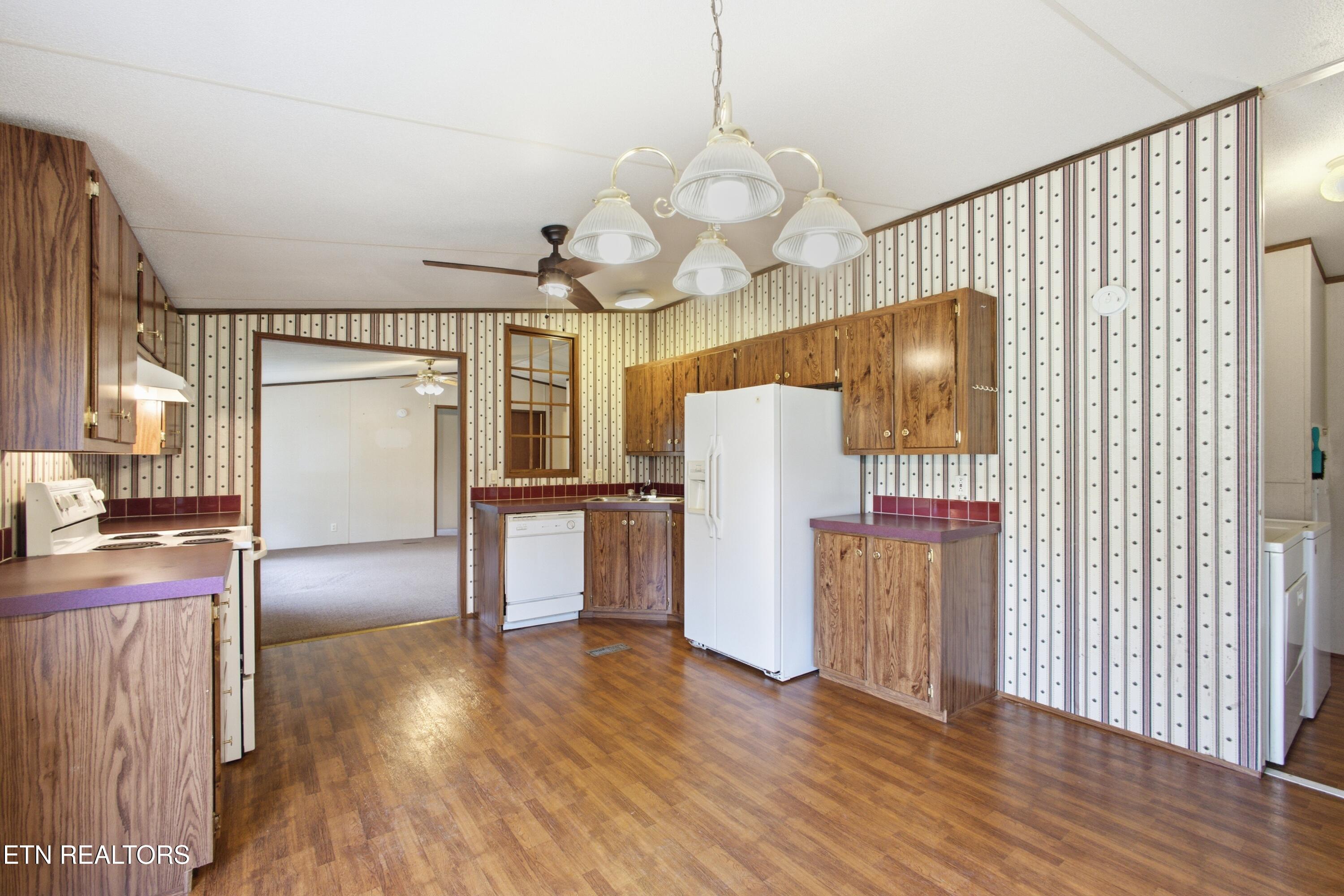 418 Mt View Road Robbins TN 37852
