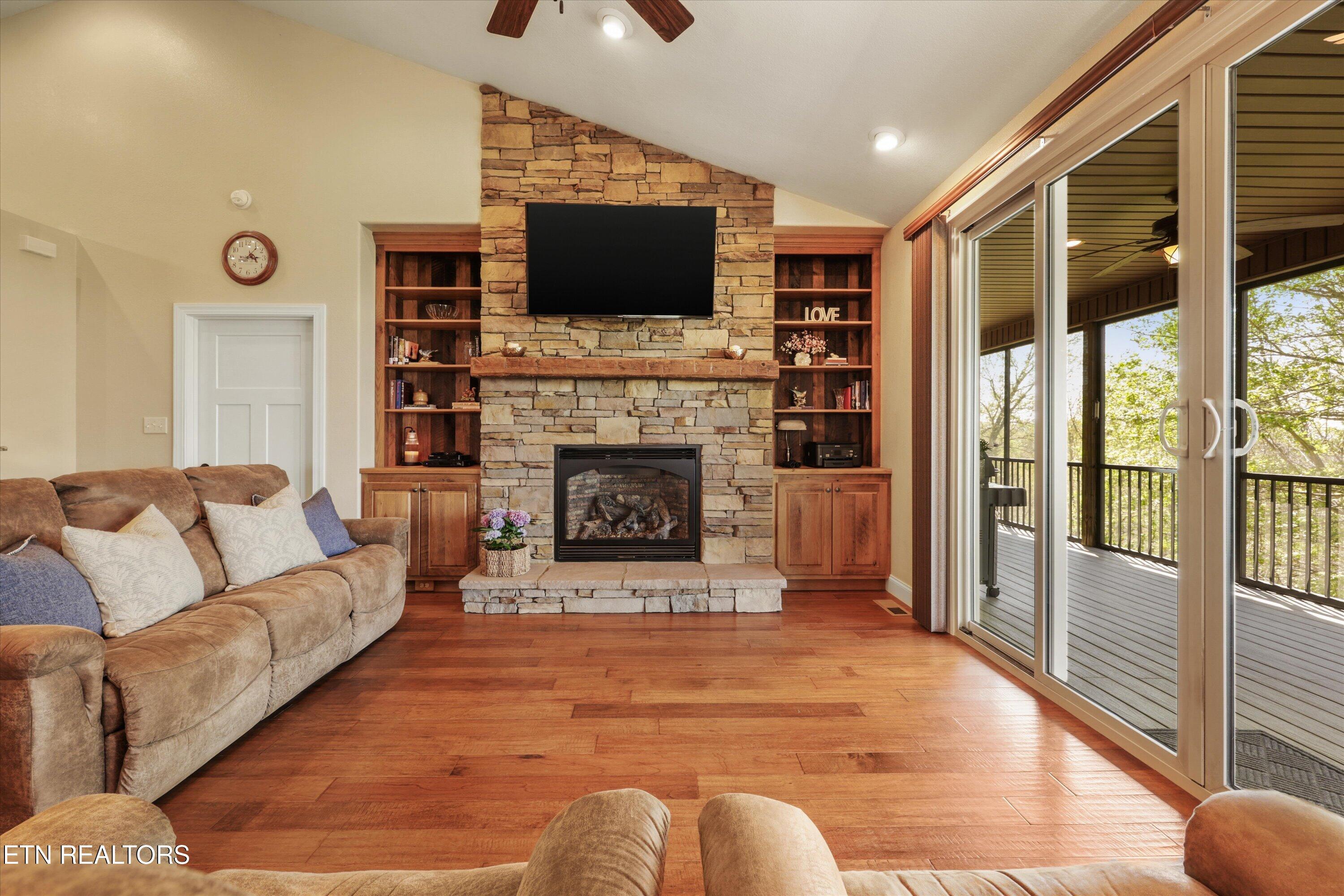 2278 Lower Rinehart Road Dandridge TN 37725