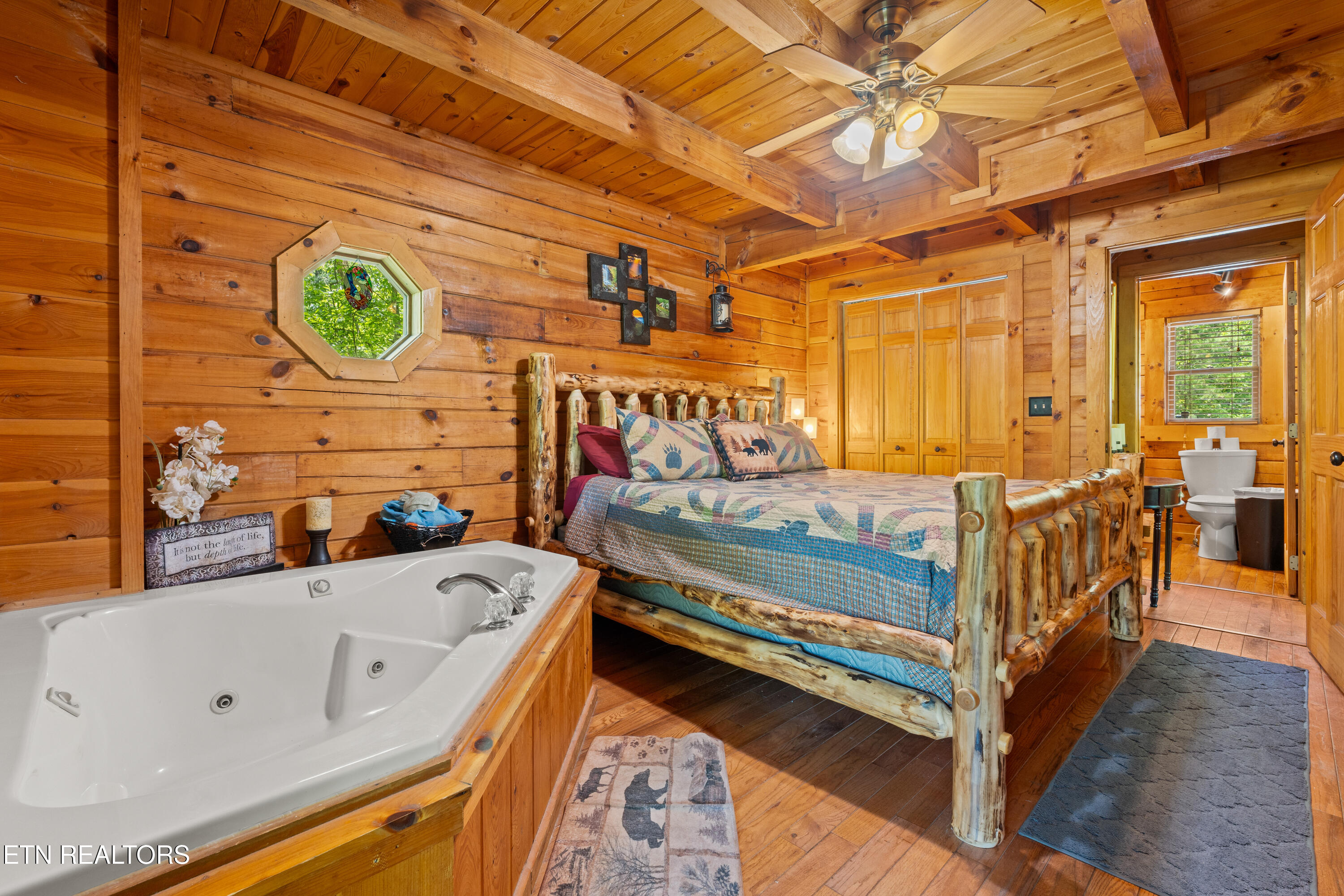 2502 N School House Gap Road Sevierville TN 37876